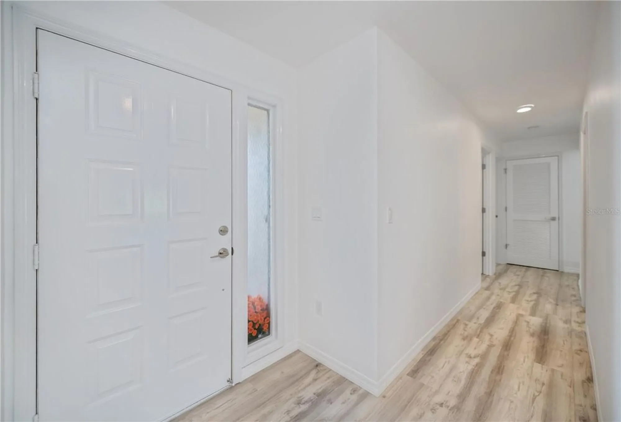 Property Slideshow image 31 of 58 | 425 cypress forest dr, Englewood, FL, 34223