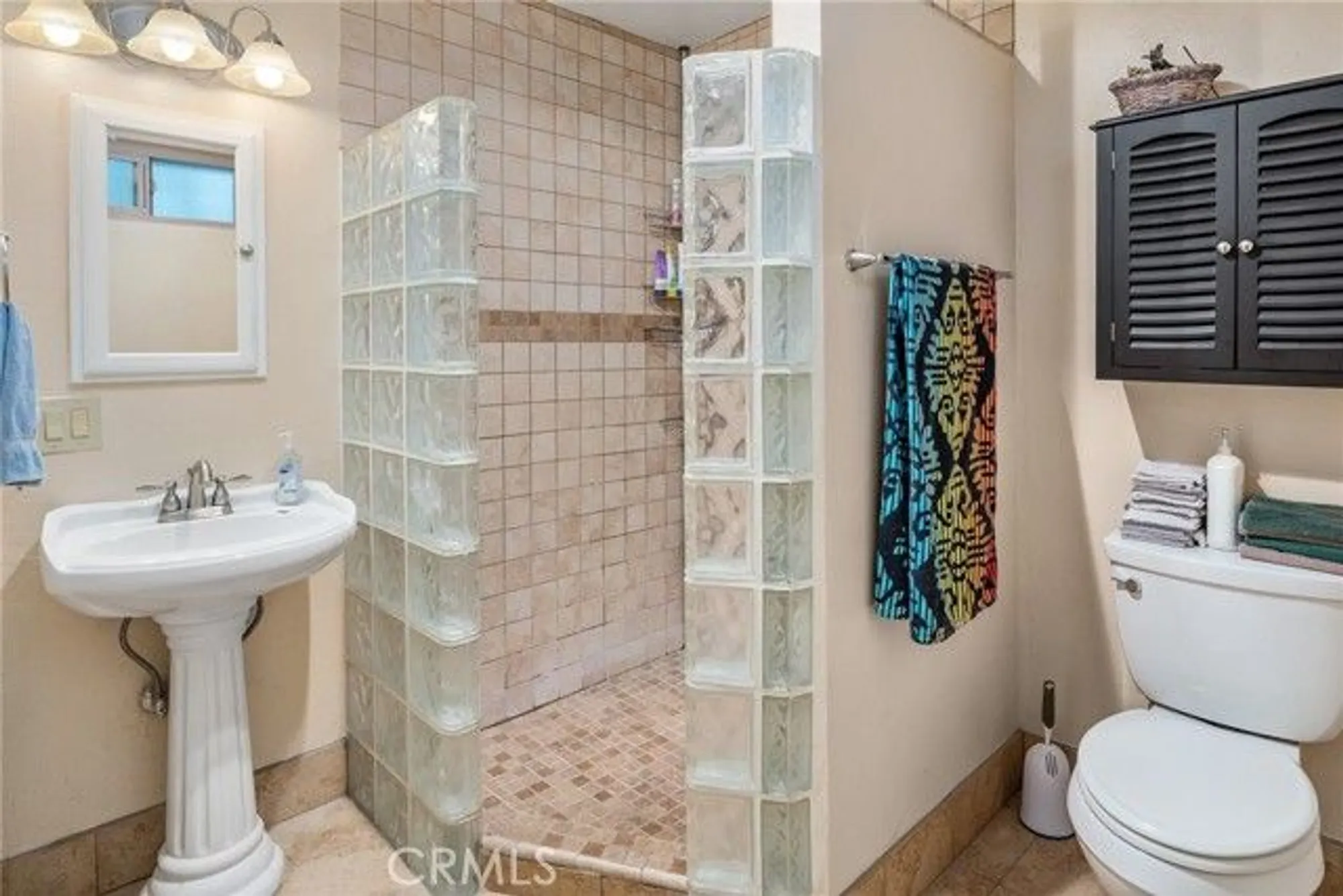 Property Slideshow image 19 of 31 | 1400 market st, Vista, CA, 92084
