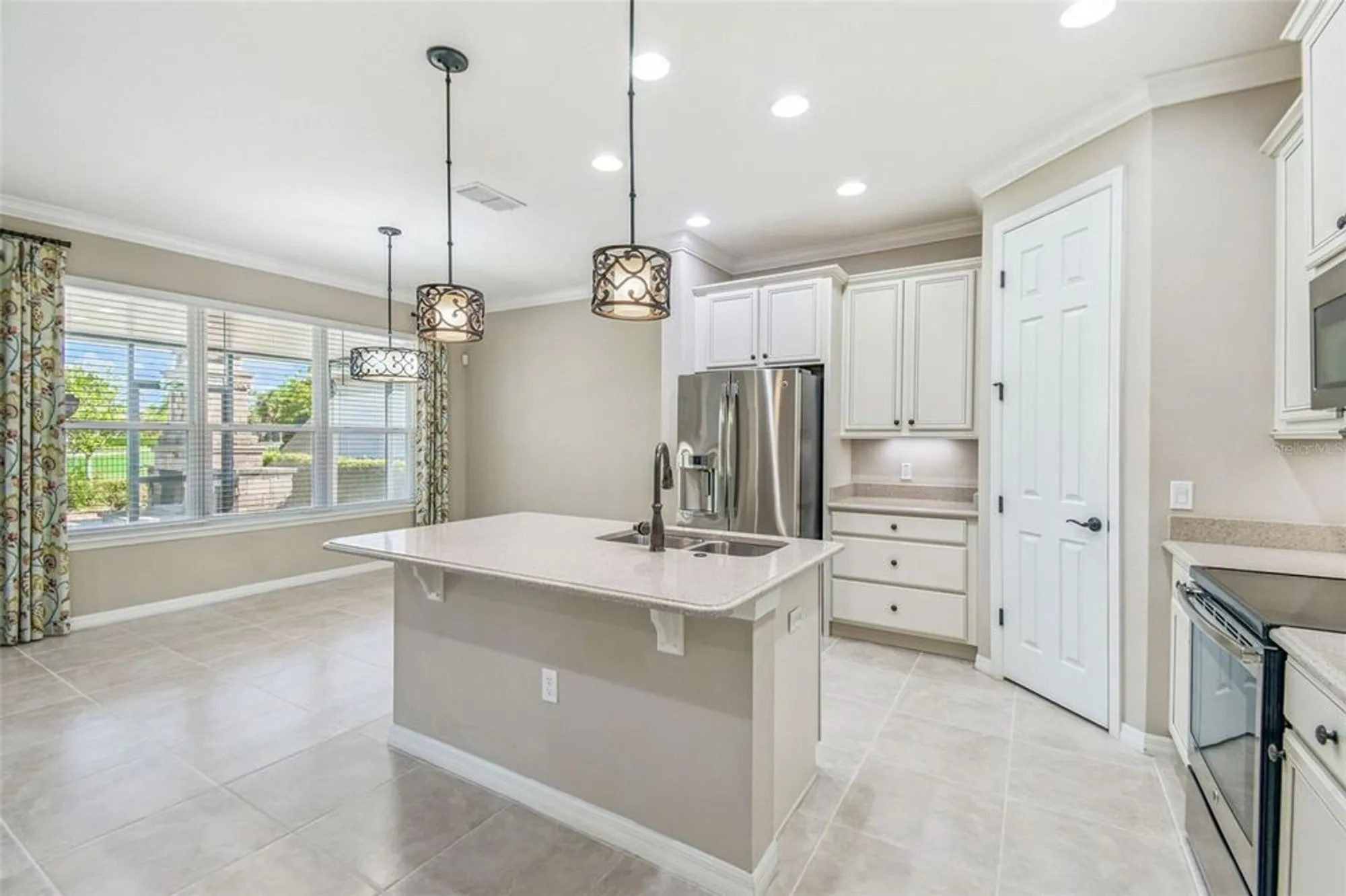 Property Slideshow image 8 of 54 | 159 casavista dr, Kissimmee, FL, 34759