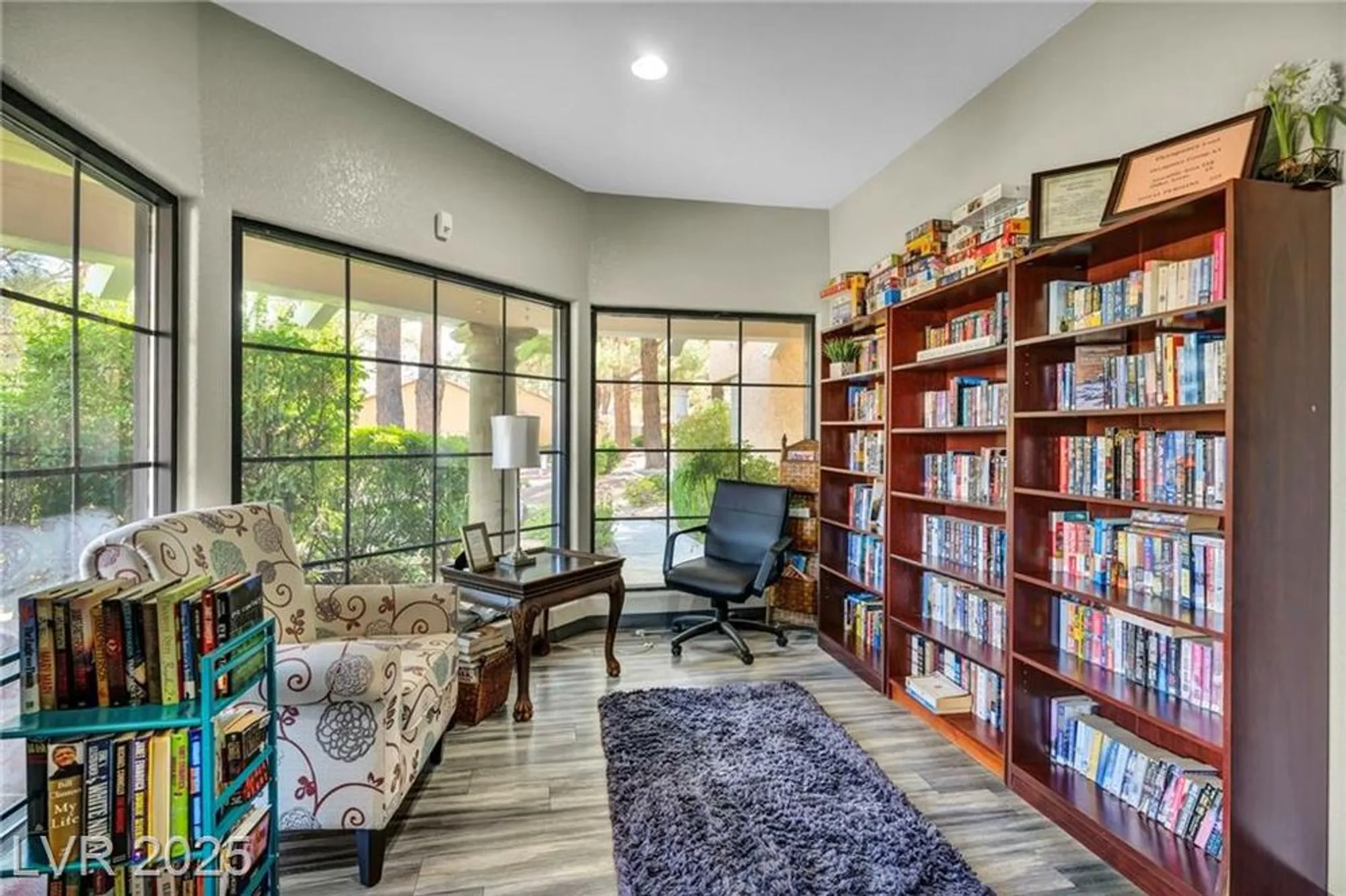 Property Slideshow image 31 of 44 | 2851 s valley view blvd unit 1025, Las Vegas, NV, 89102