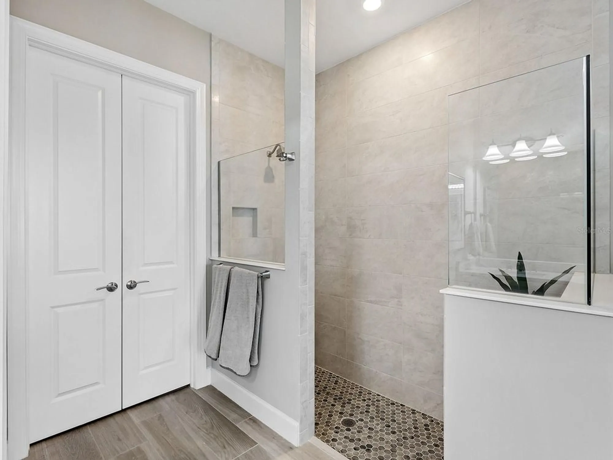 Property Slideshow image 41 of 92 | 17807 eastbrook ter, Lakewood Ranch, FL, 34202