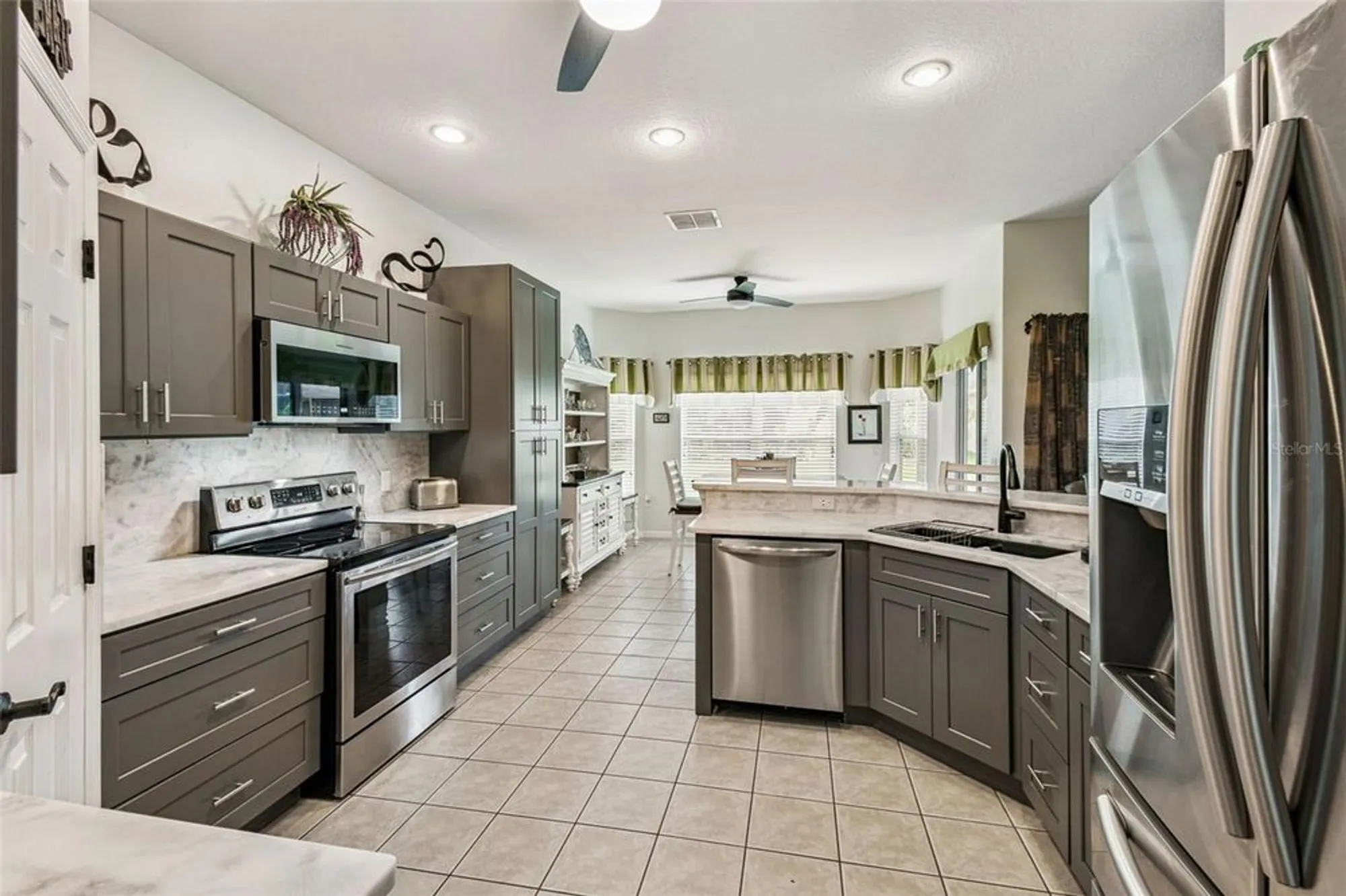 Property Slideshow image 9 of 27 | 161 cape florida dr, Kissimmee, FL, 34759