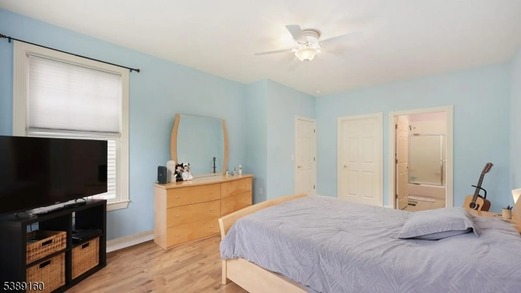 Property Slideshow image 23 of 35 | 150 saratoga ct, Somerset, NJ, 08873