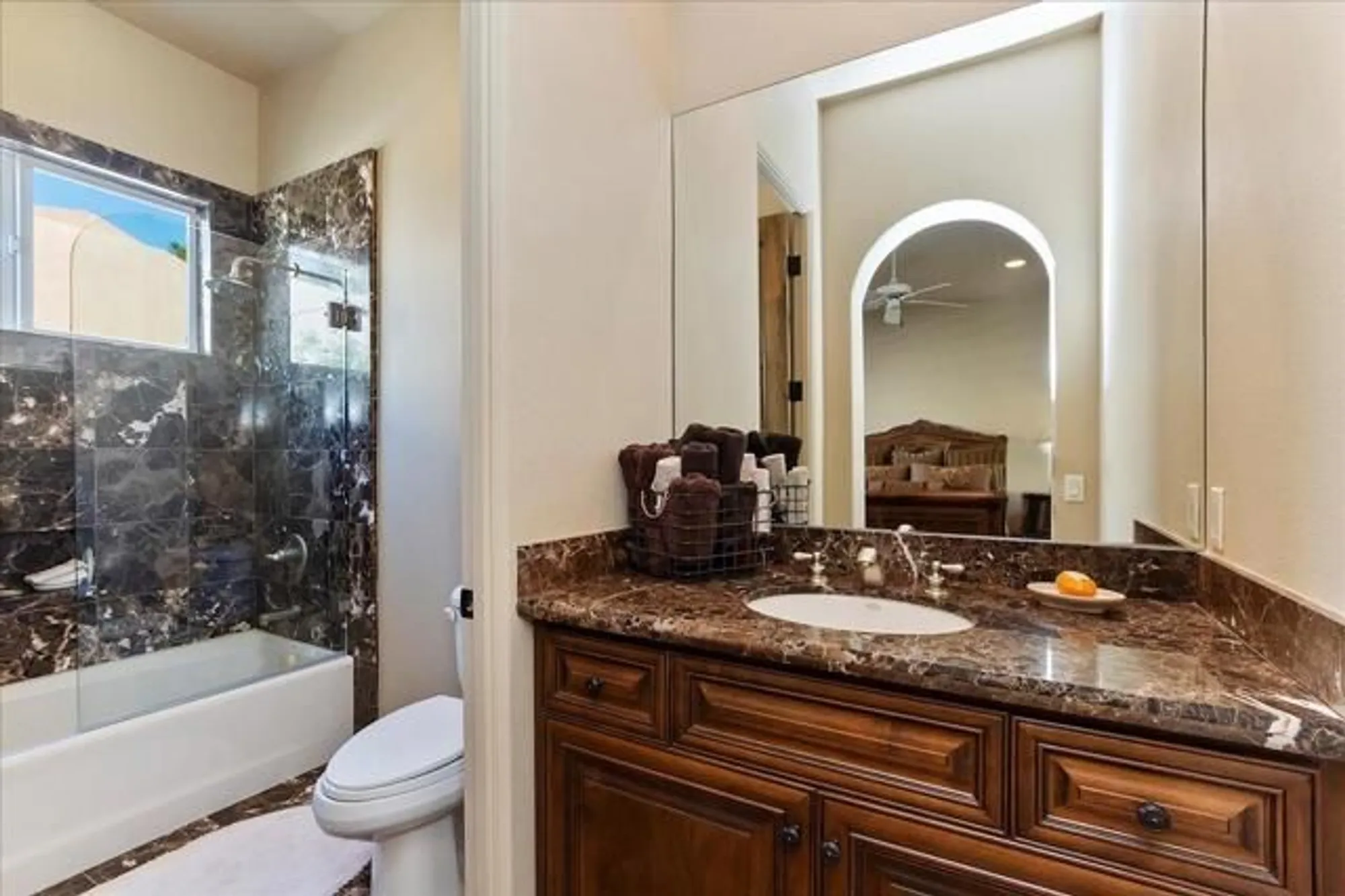 Property Slideshow image 33 of 51 | 55830 cherry hills dr, La Quinta, CA, 92253