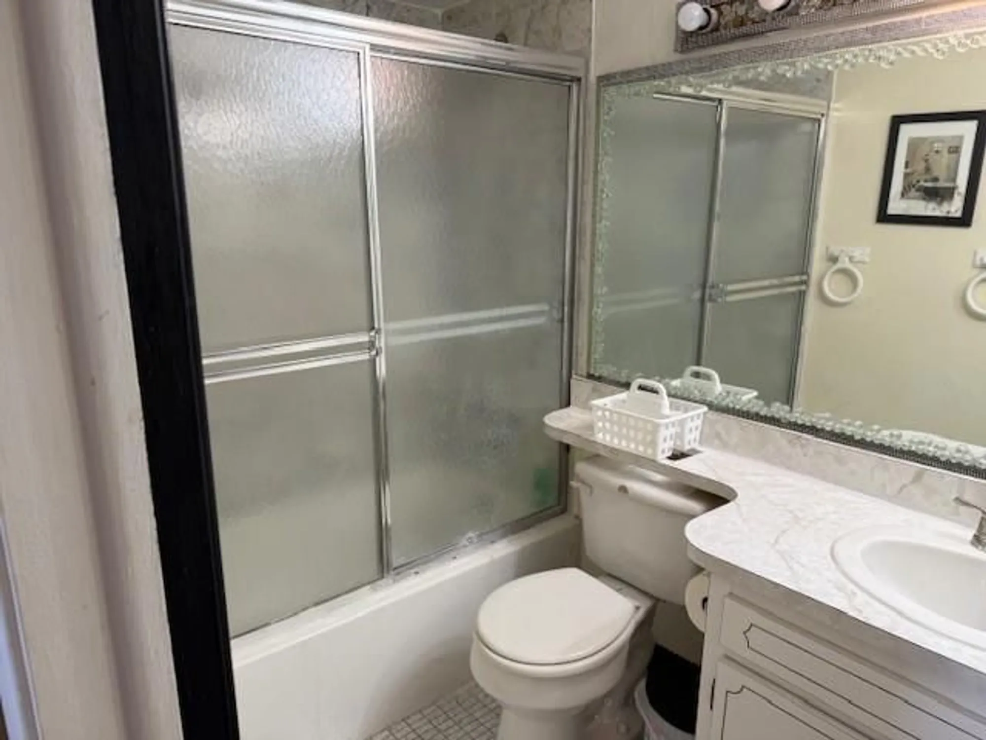 Property Slideshow image 10 of 13 | 8990 s hollybrook blvd apt 302, Pembroke Pines, FL, 33025