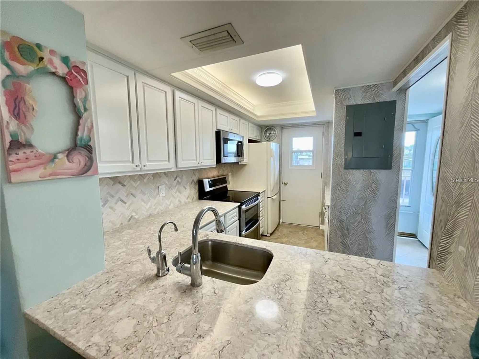 Property Slideshow image 13 of 33 | 1 boca ciega point blvd apt 213, St Petersburg, FL, 33708