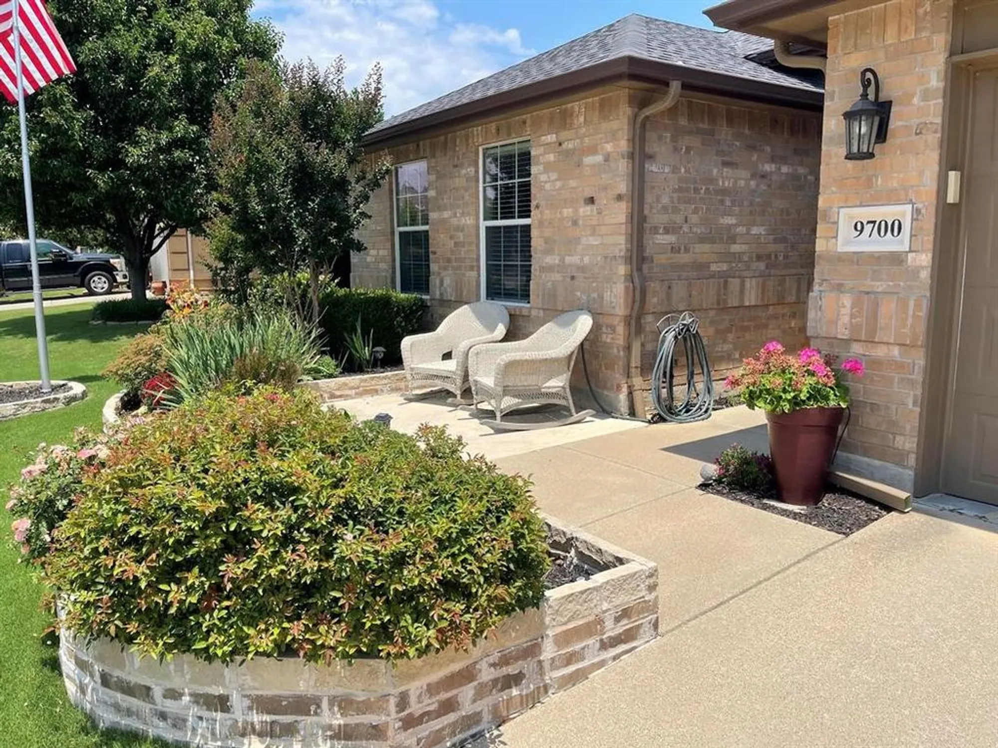 Property Slideshow image 3 of 22 | 9700 applewood trl, Denton, TX, 76207