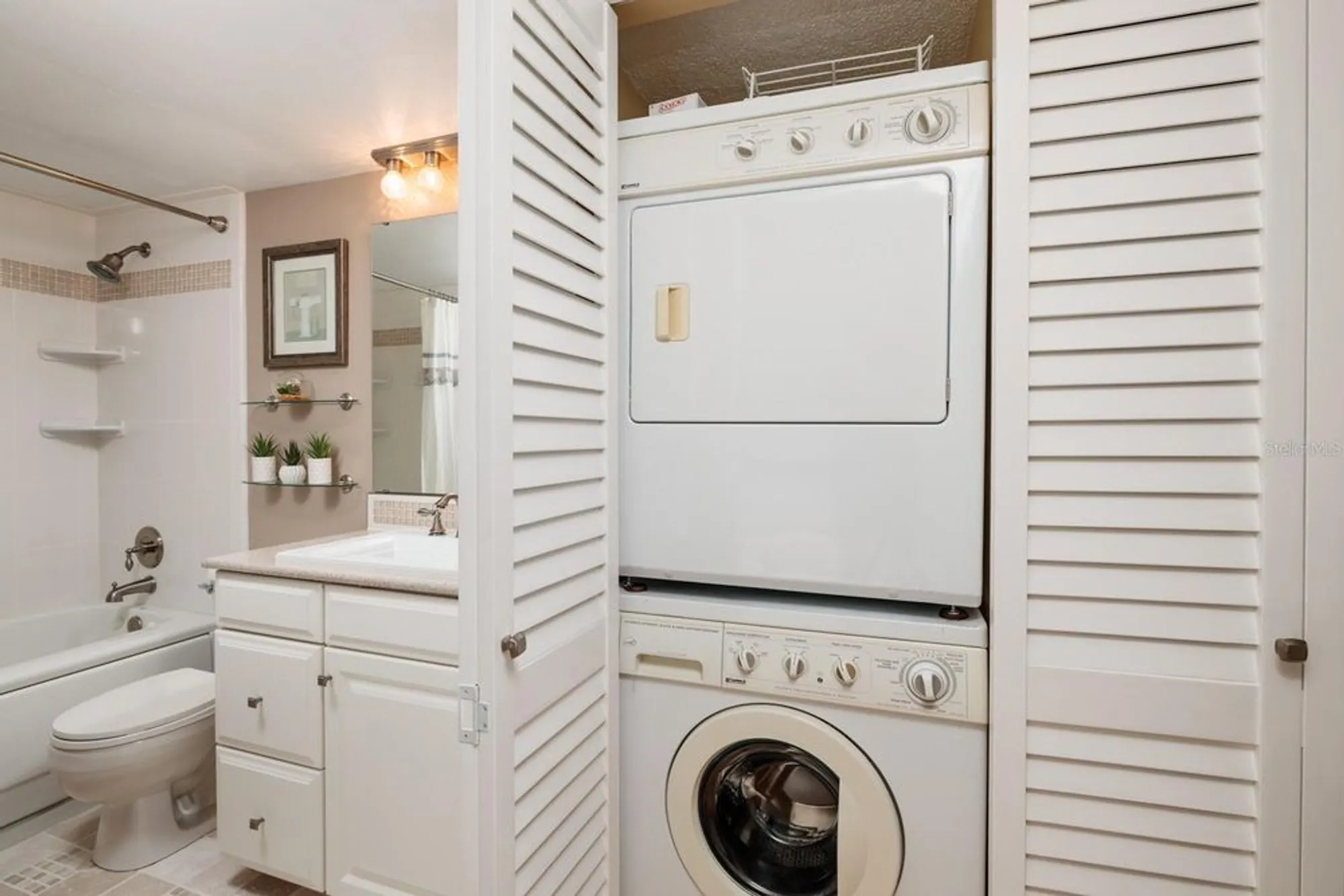 Property Slideshow image 65 of 100 | 7700 sun island dr 608, South Pasadena, FL, 33707