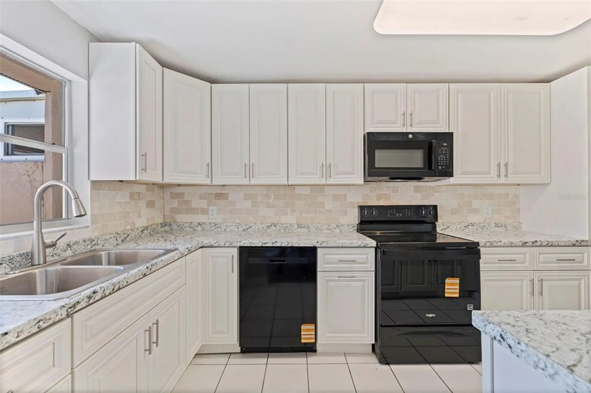 Property Slideshow image 5 of 41 | 409 boca ciega point blvd s # 409, Saint Petersburg, FL, 33708