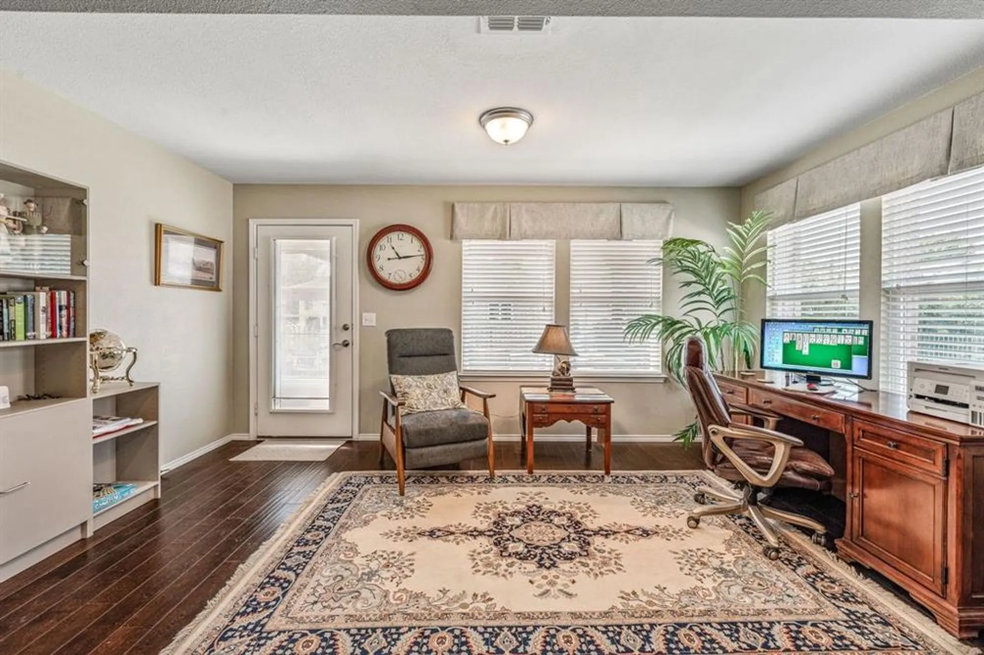 Property Slideshow image 21 of 33 | 3083 oyster bay dr, Frisco, TX, 75036