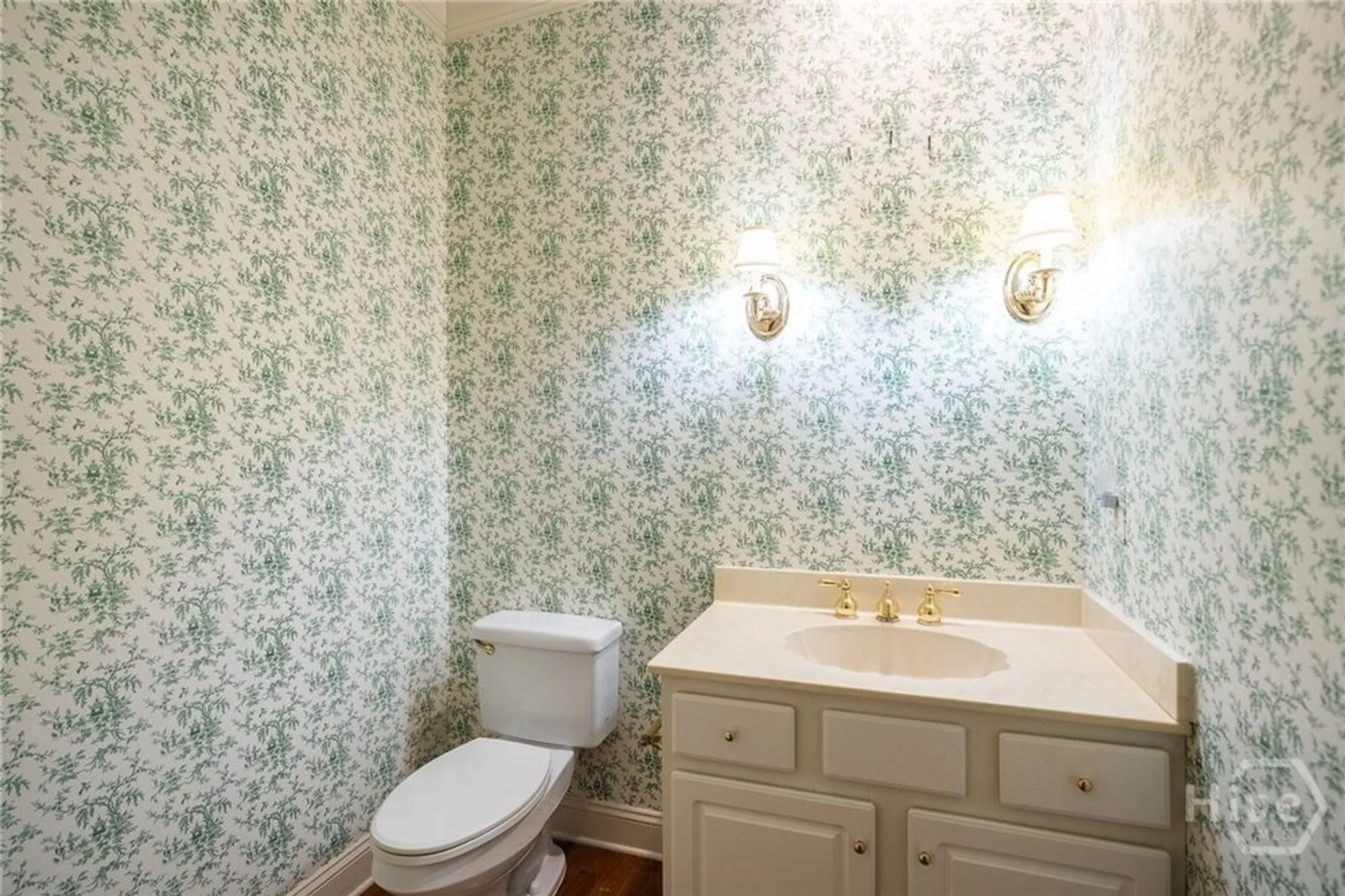 Property Slideshow image 13 of 26 | 1 breakfast ct, Savannah, GA, 31411