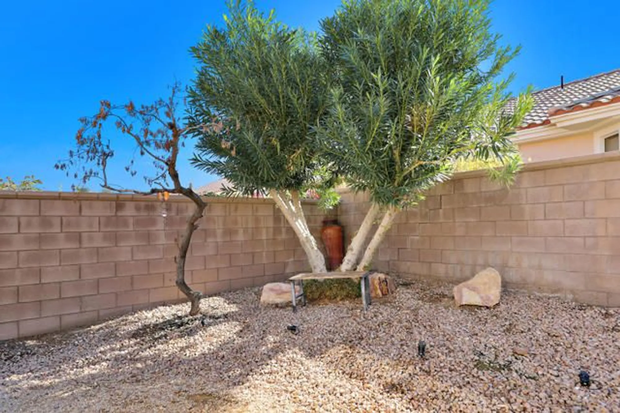 Property Slideshow image 21 of 31 | 78799 palm tree ave, Palm Desert, CA, 92211