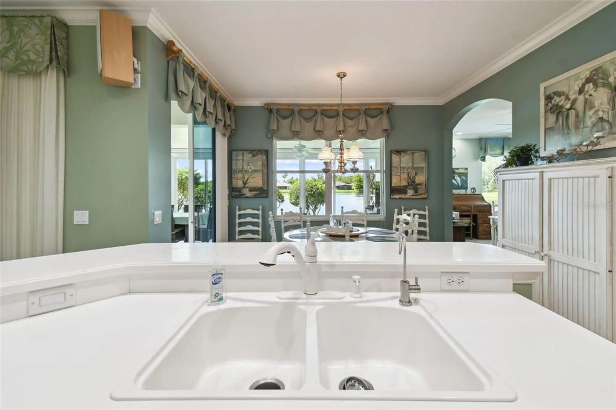 Property Slideshow image 13 of 61 | 201 largo dr, Kissimmee, FL, 34759