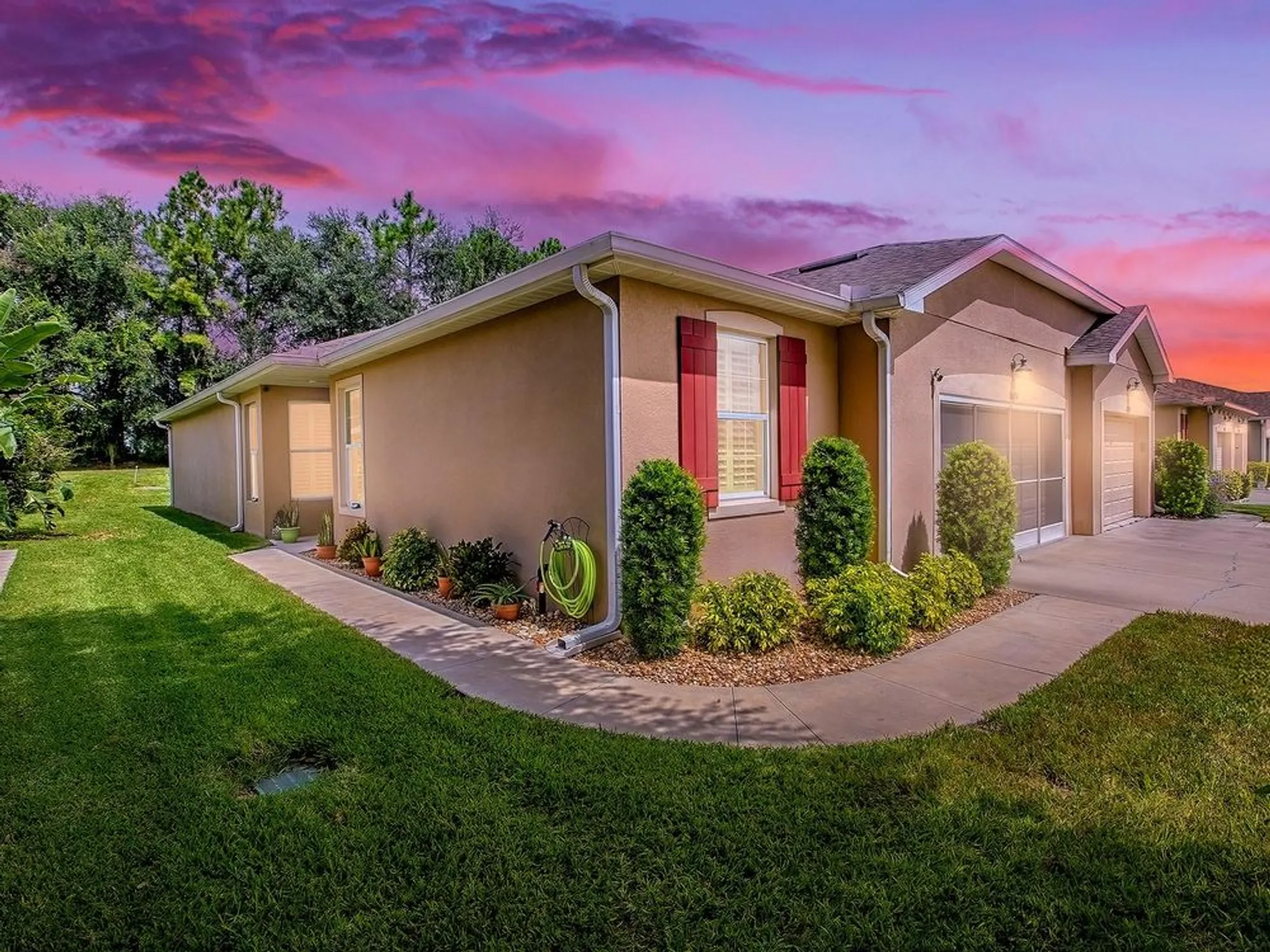 Property Slideshow image 1 of 37 | 26939 white plains way, Leesburg, FL, 34748