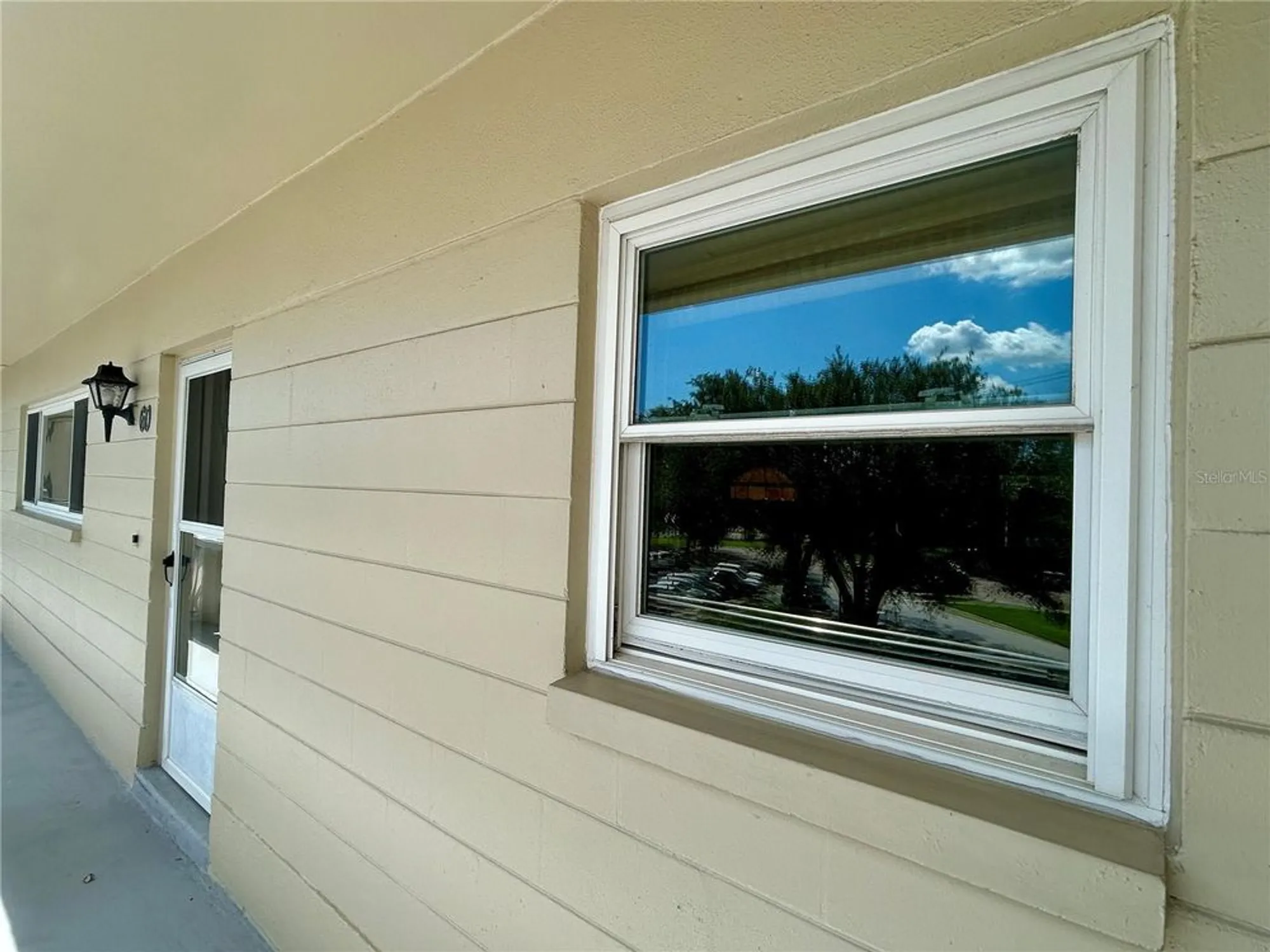 Property Slideshow image 4 of 57 | 2350 haitian dr 60, Clearwater, FL, 33763