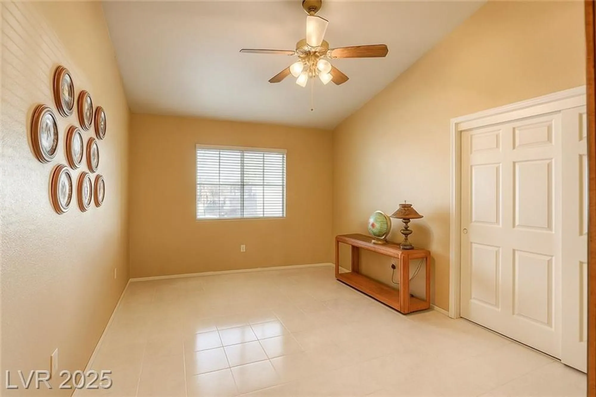 Property Slideshow image 24 of 39 | 9201 yucca blossom dr, Las Vegas, NV, 89134