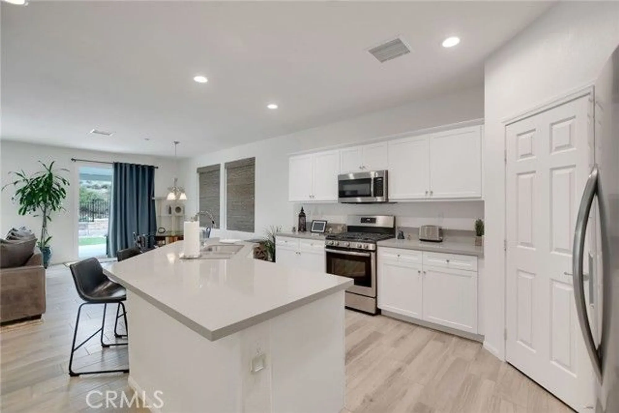 Property Slideshow image 10 of 32 | 383 song bird, Beaumont, CA, 92223