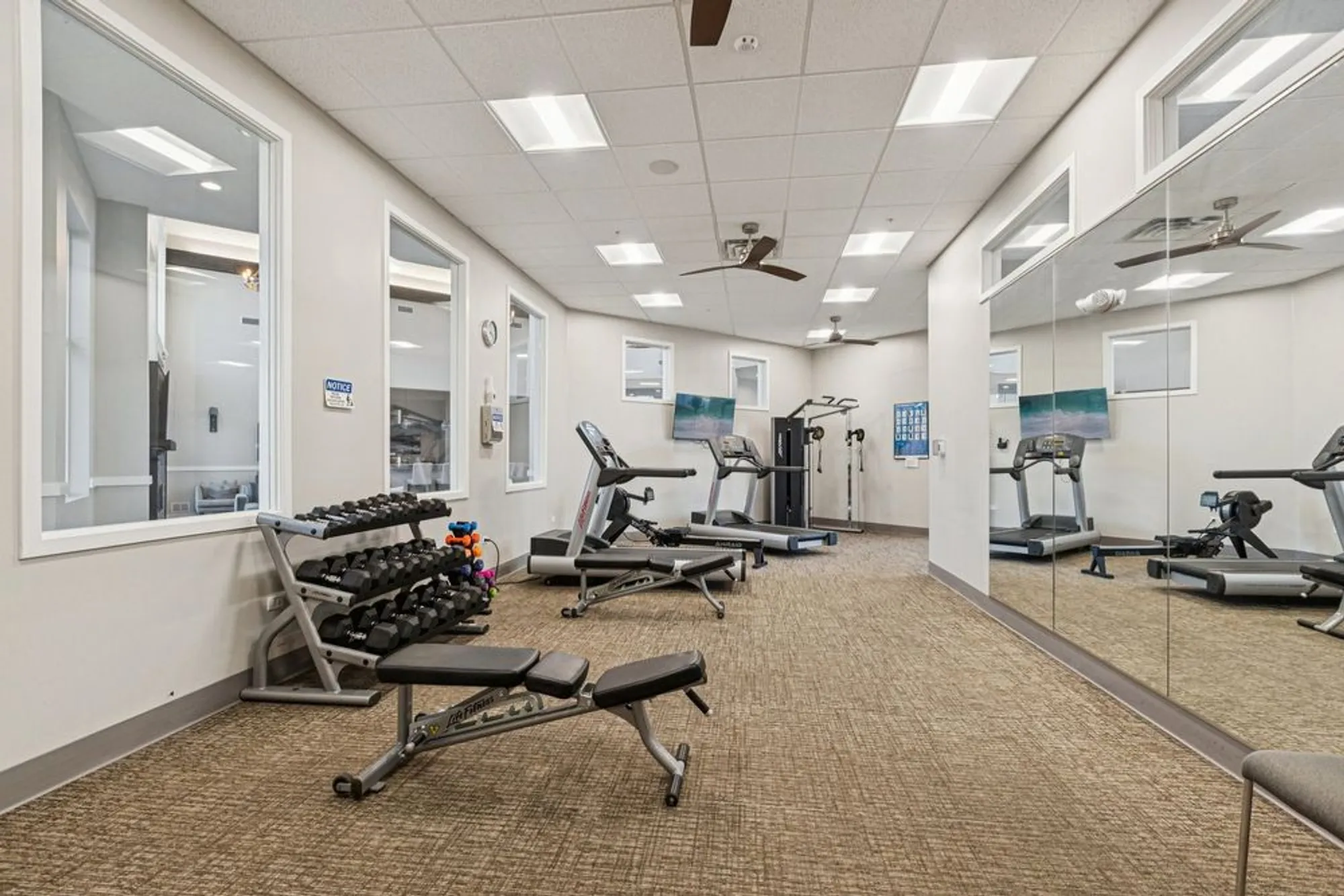 Property Slideshow image 41 of 48 | 952 darwin st, North Aurora, IL, 60542