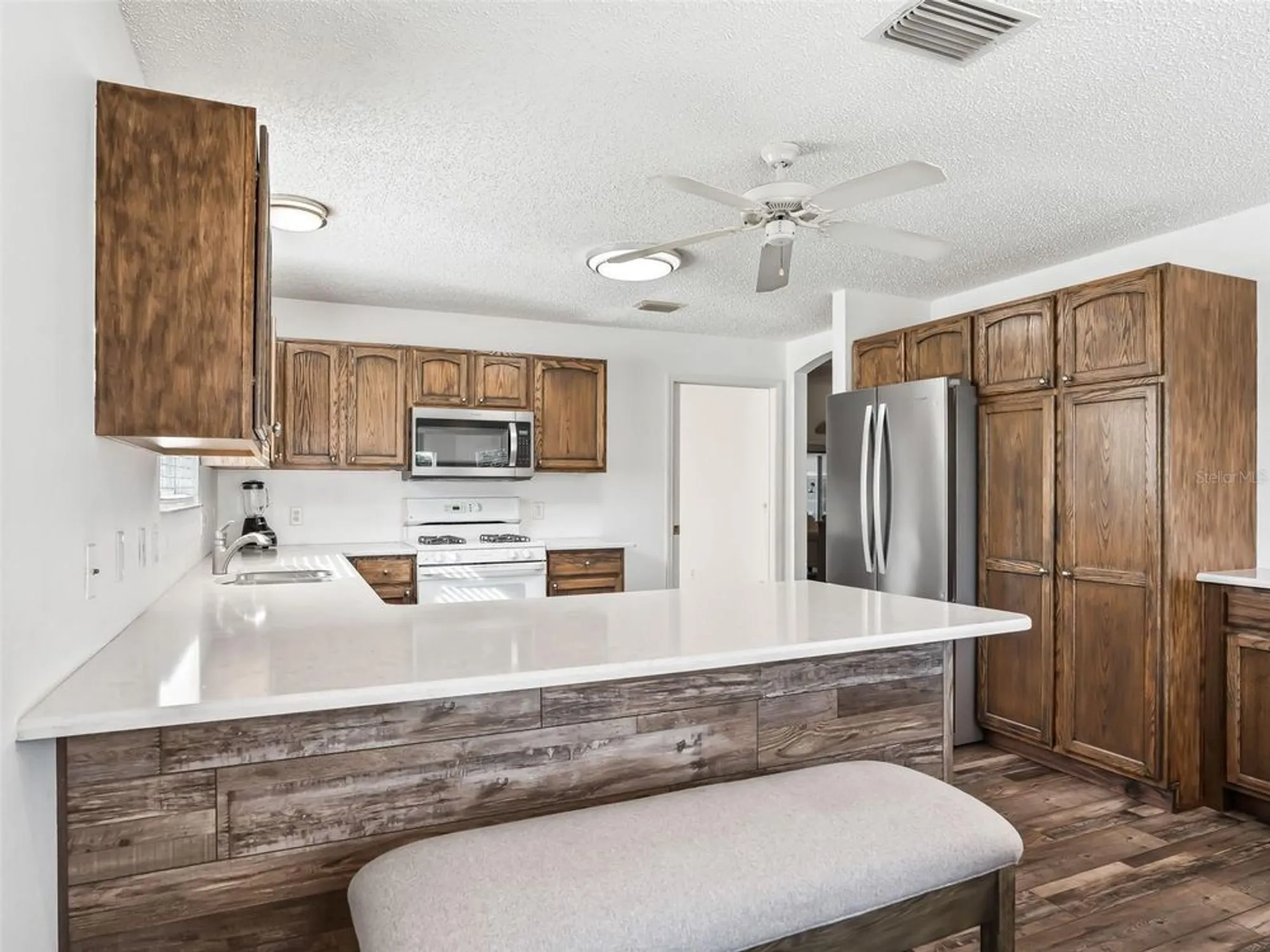 Property Slideshow image 9 of 50 | 1428 segovia pl, The Villages, FL, 32162