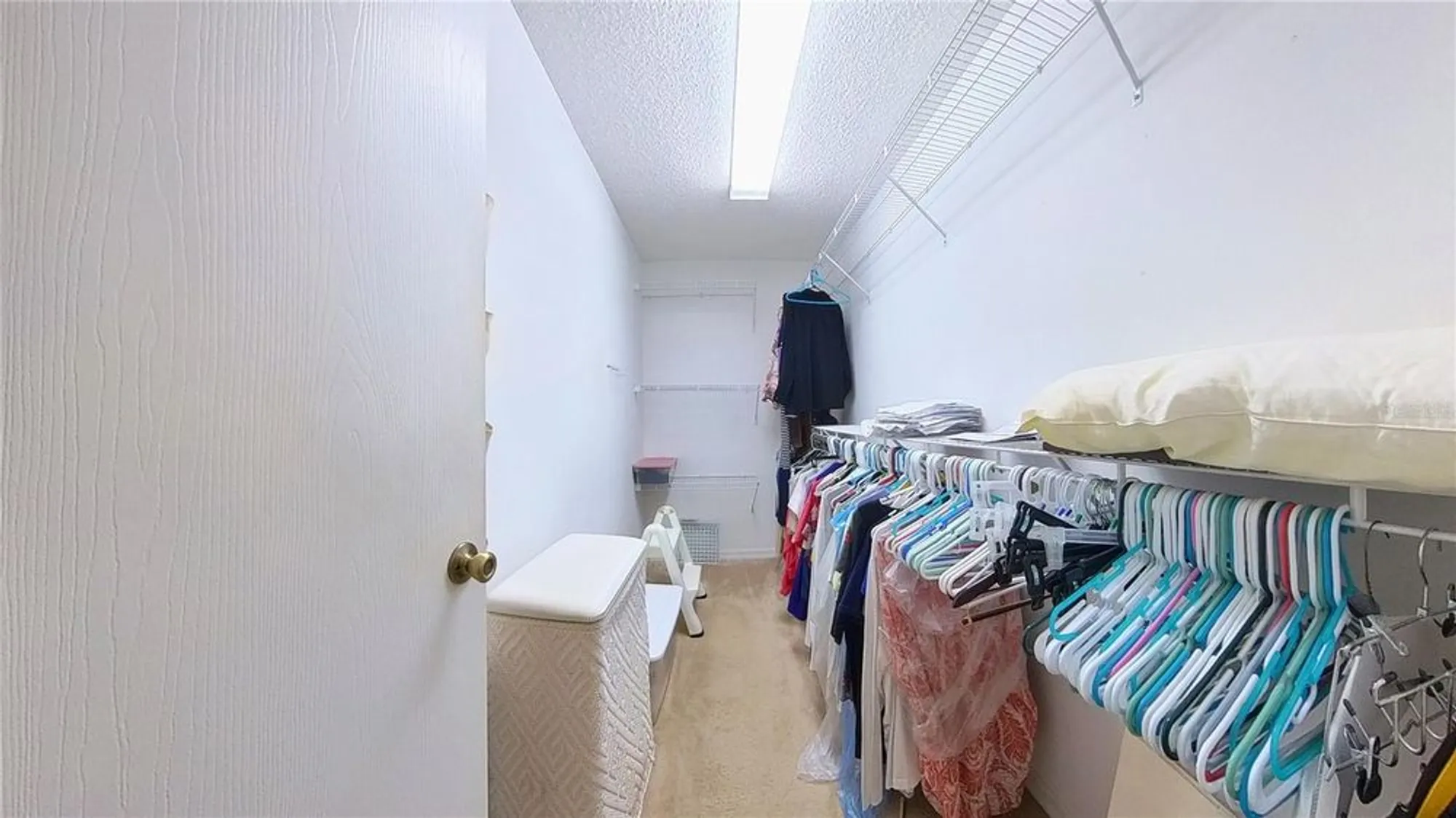 Property Slideshow image 18 of 26 | 17096 se 96th chapelwood cir, The Villages, FL, 32162