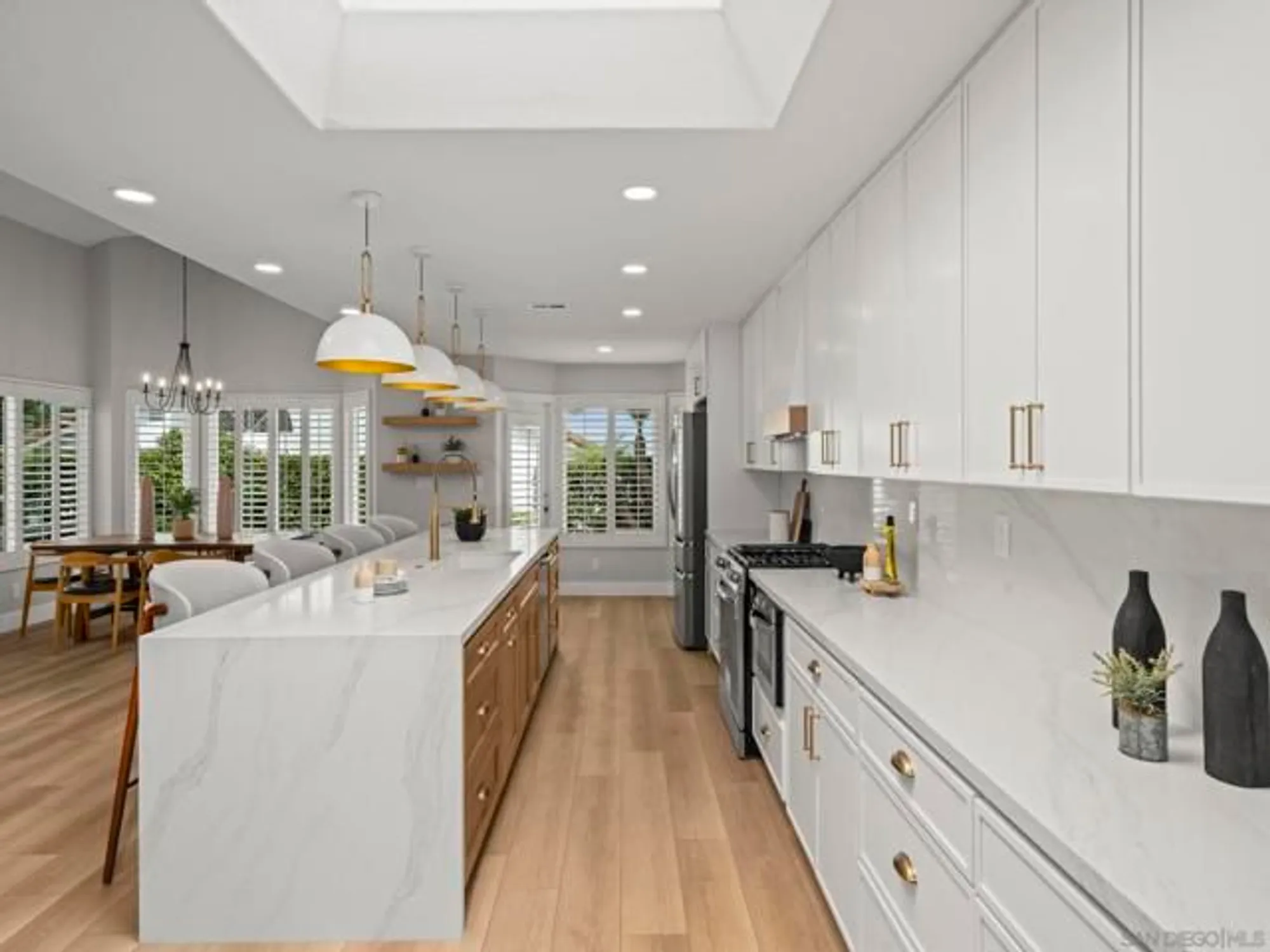 Property Slideshow image 7 of 73 | 4994 alicante way, Oceanside, CA, 92056