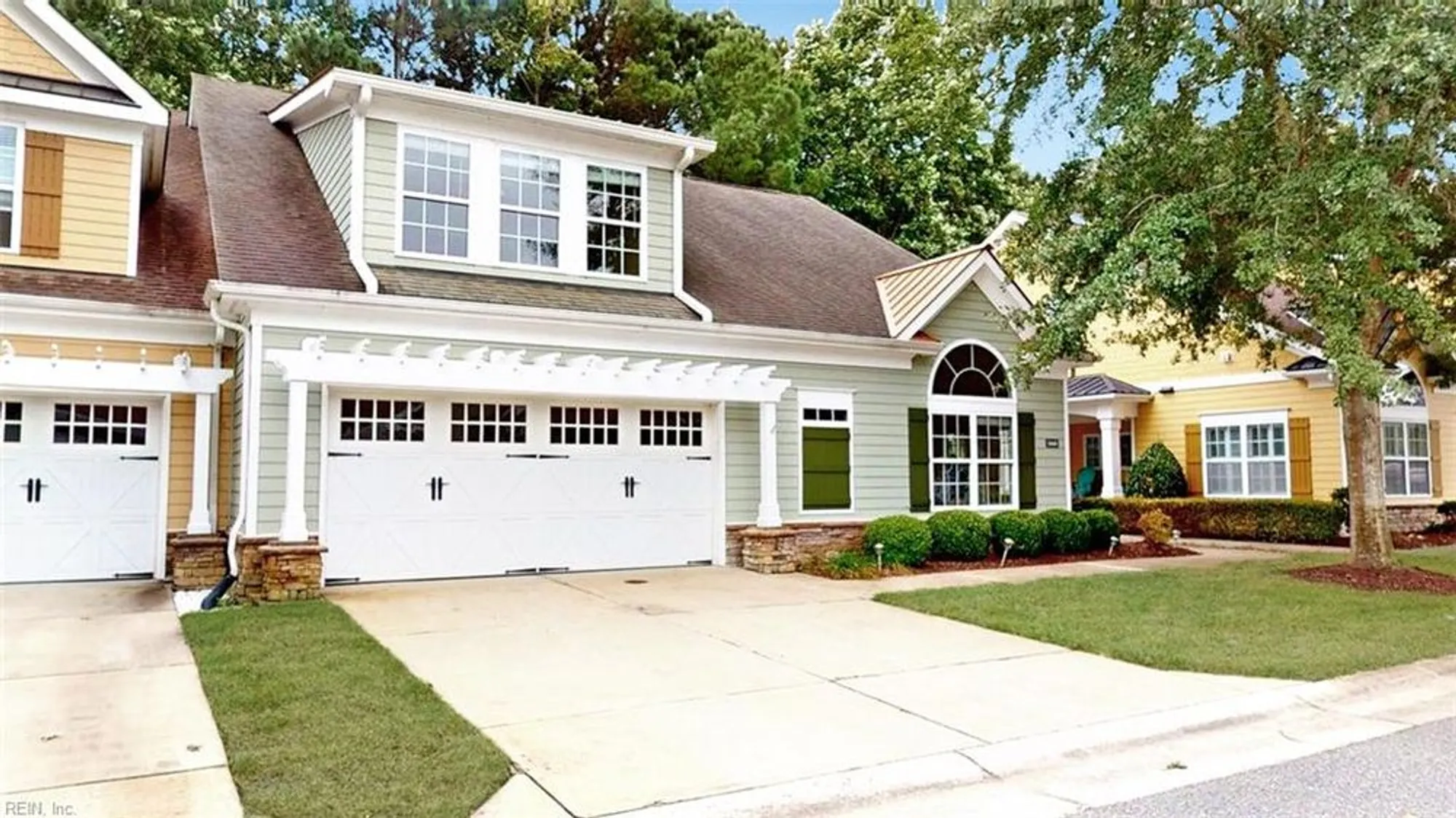 Property Slideshow image 2 of 50 | 1441 carrolton way # 165, Chesapeake, VA, 23320