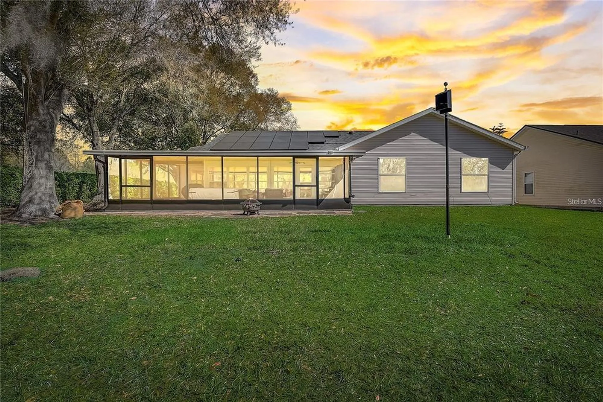 Property Slideshow image 3 of 43 | 25273 lost oak cir, Leesburg, FL, 34748