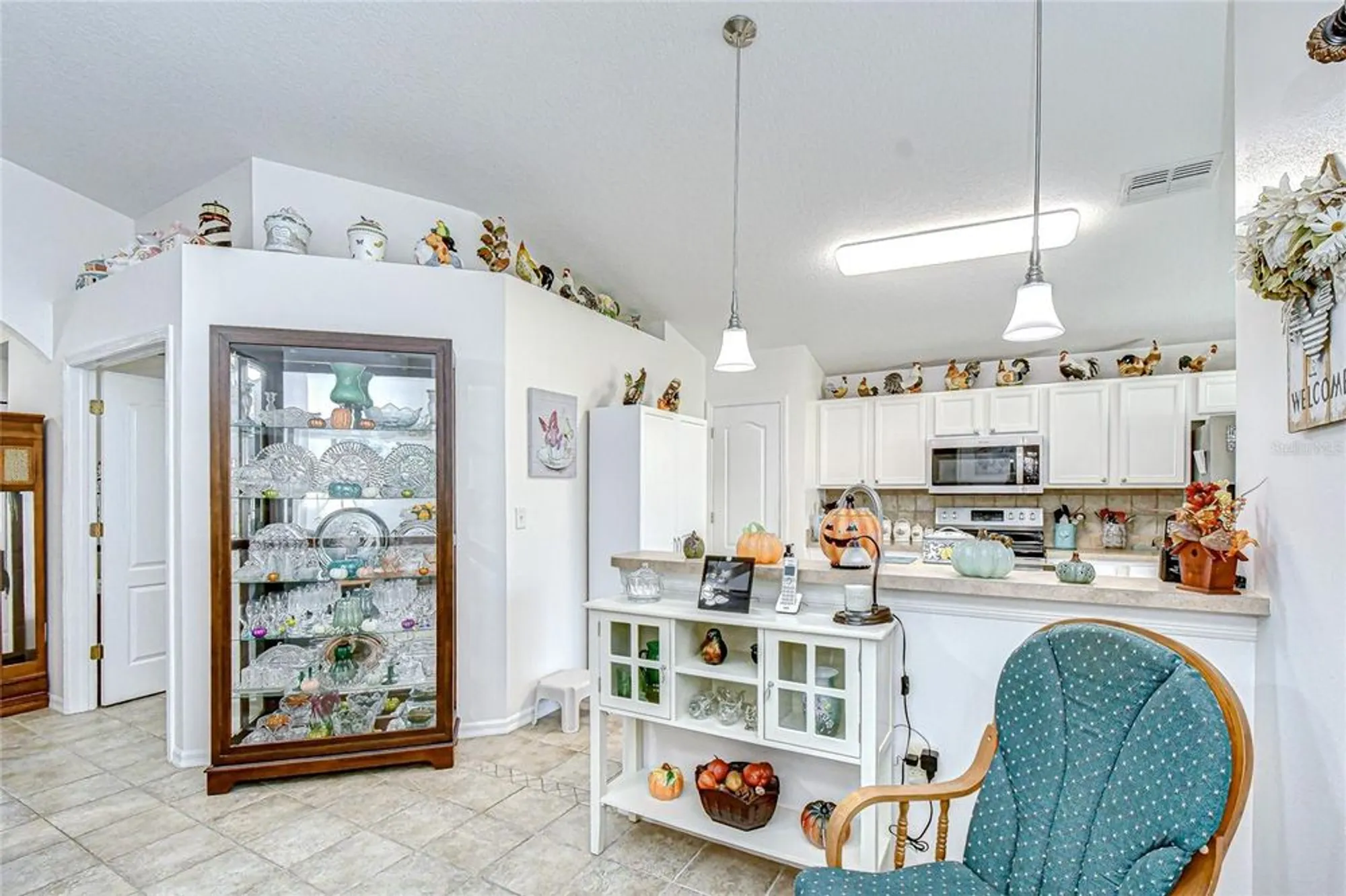 Property Slideshow image 11 of 38 | 10245 buncombe way, San Antonio, FL, 33576