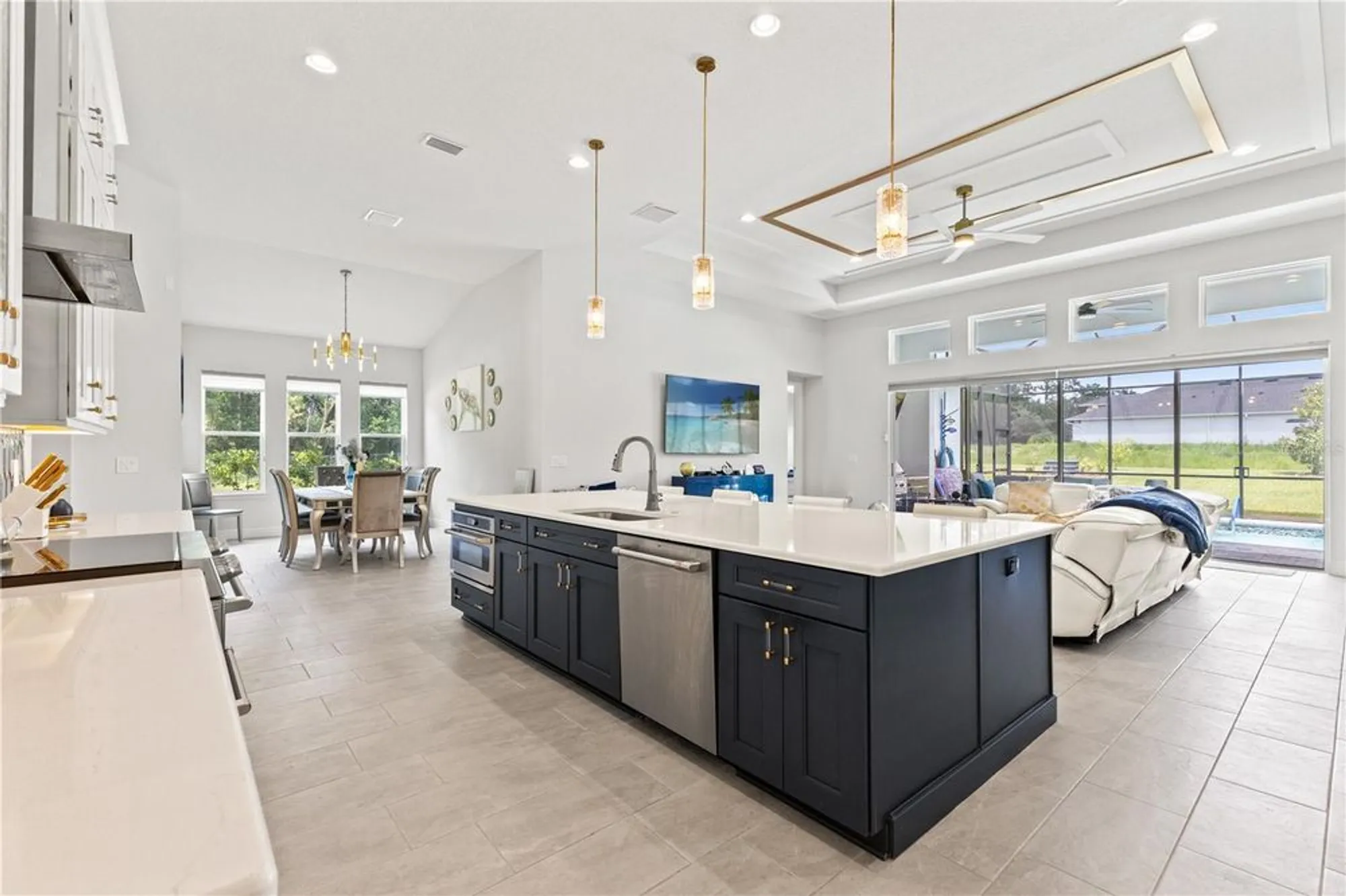 Property Slideshow image 19 of 92 | 13444 trailing moss dr, Dade City, FL, 33525