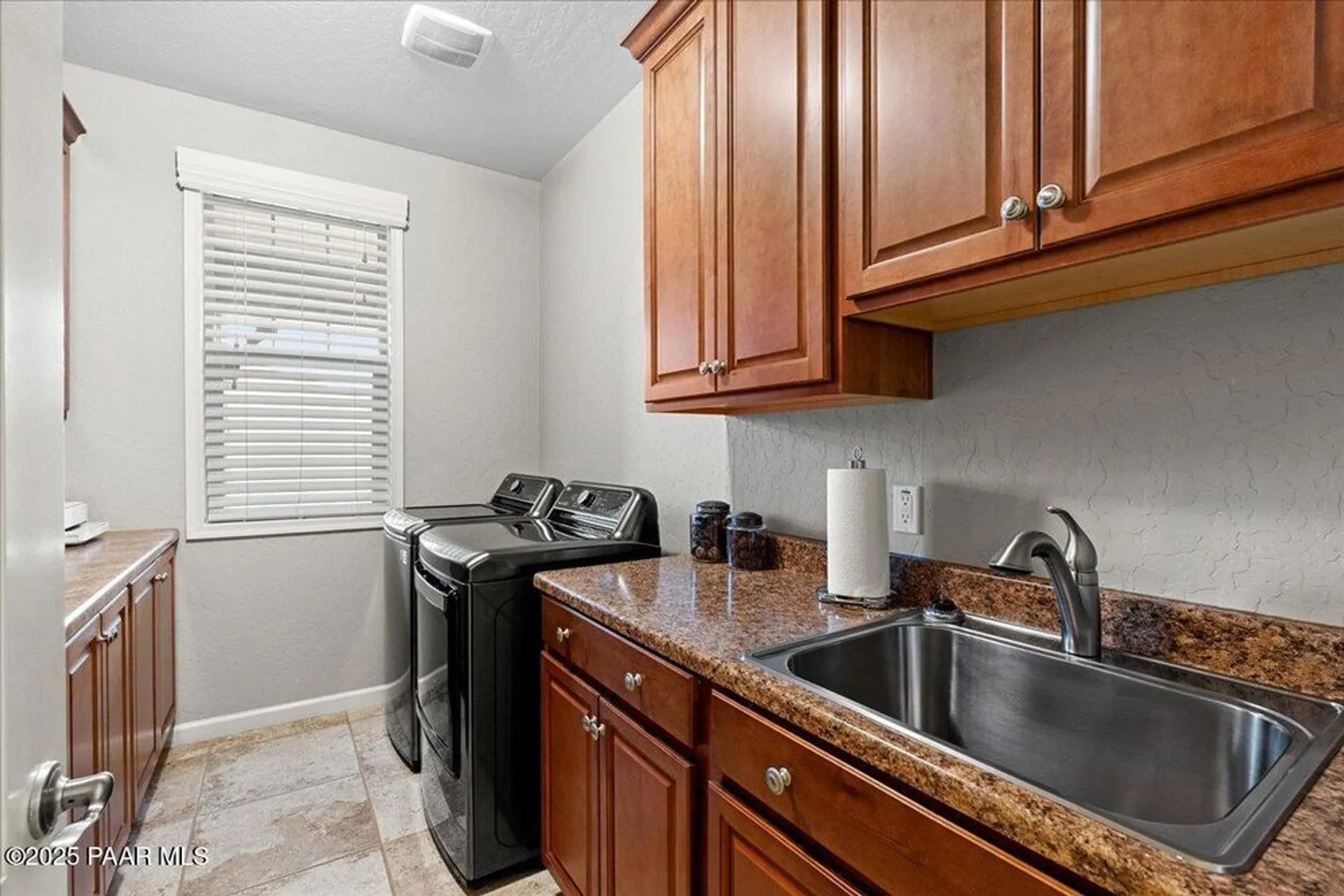 Property Slideshow image 15 of 32 | 8375 n pepperbox rd, Prescott Valley, AZ, 86315
