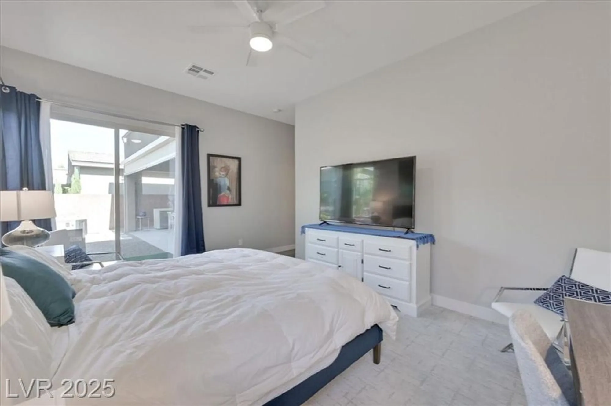 Property Slideshow image 19 of 52 | 6703 titanium crest st, Las Vegas, NV, 89148