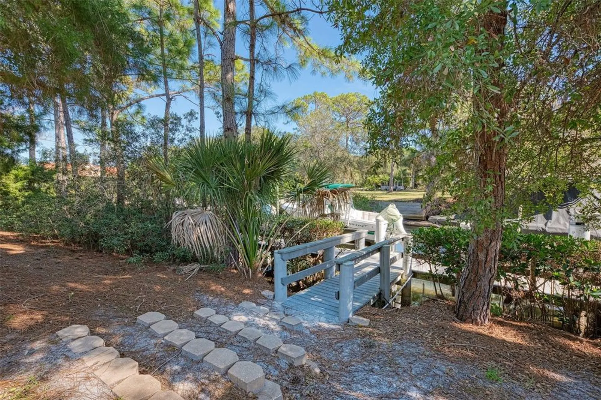 Property Slideshow image 60 of 71 | 501 sloop way, Nokomis, FL, 34275