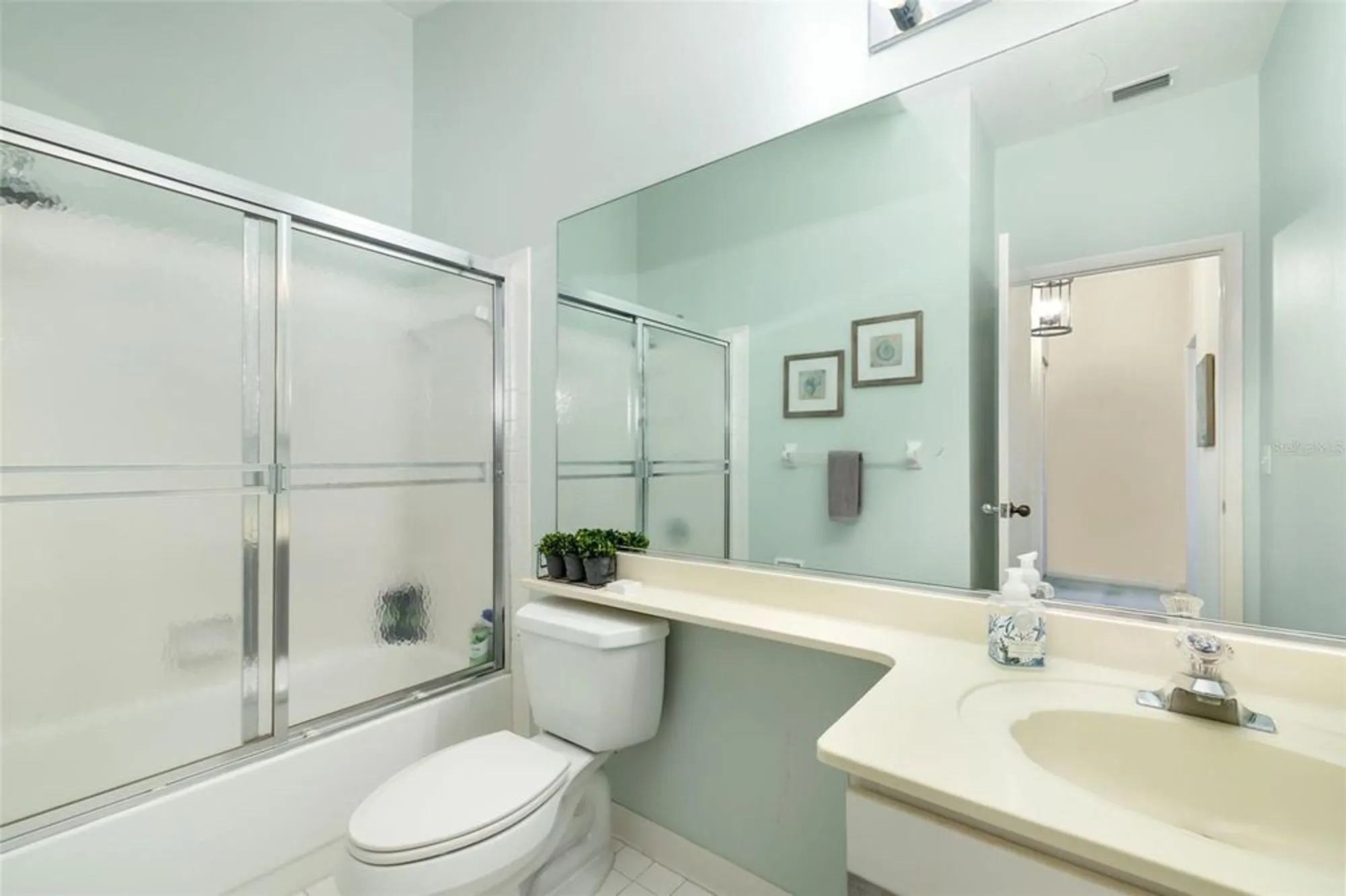 Property Slideshow image 43 of 58 | 5287 heron way 205, Sarasota, FL, 34231