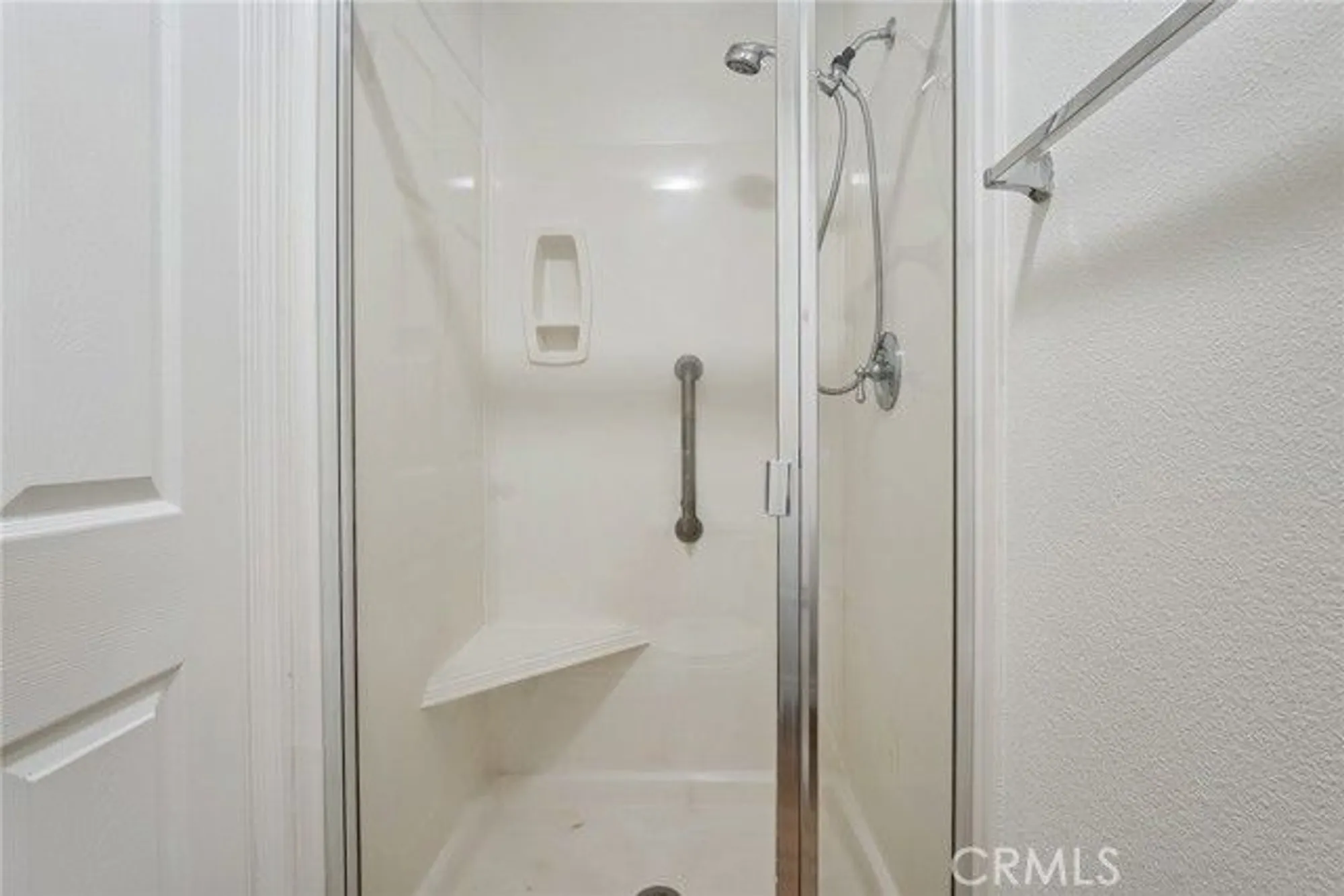 Property Slideshow image 31 of 52 | 2024 tulip ave, Simi Valley, CA, 93063