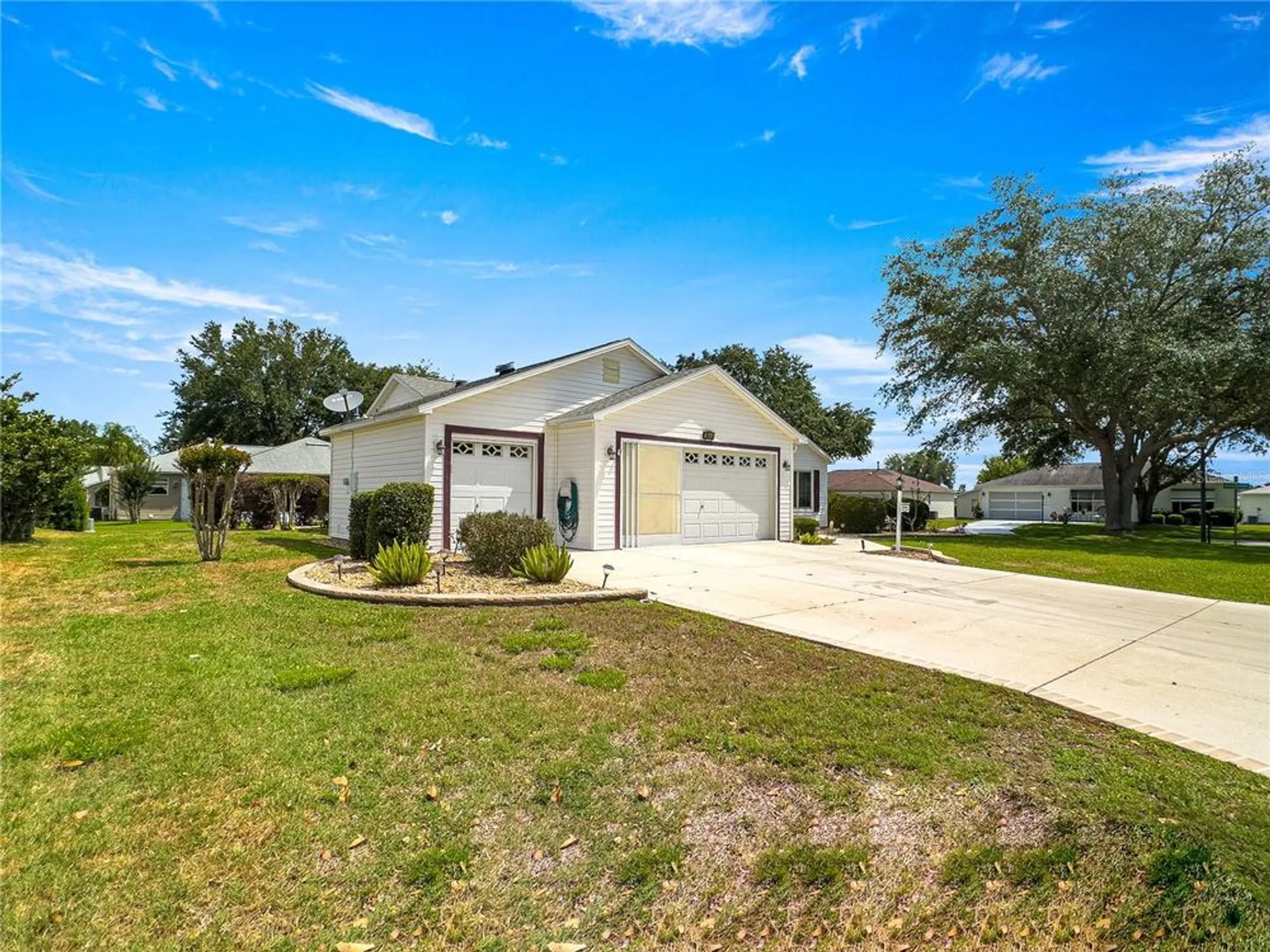 Property Slideshow image 44 of 56 | 8069 se 174th ludlow pl, The Villages, FL, 32162