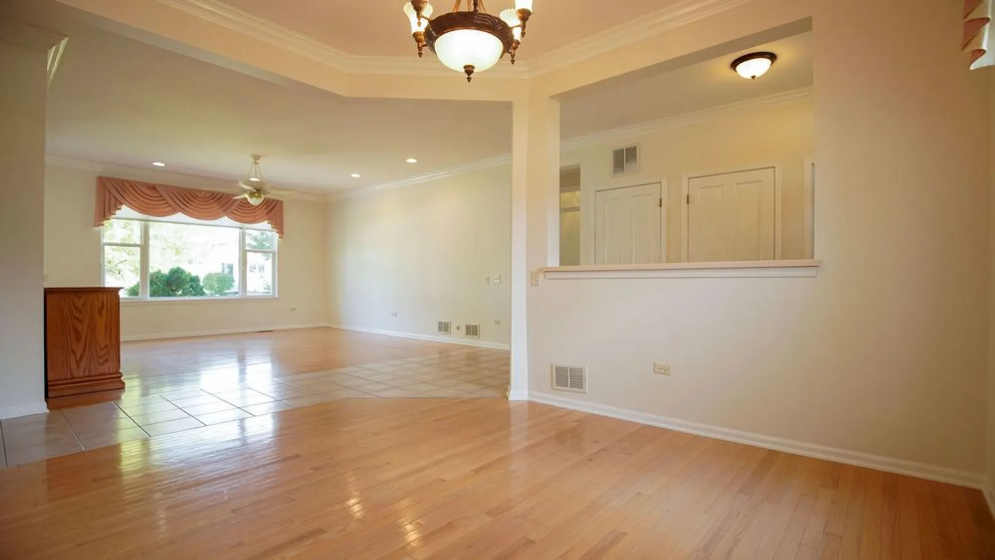 Property Slideshow image 26 of 38 | 12298 winding creek loop, Huntley, IL, 60142