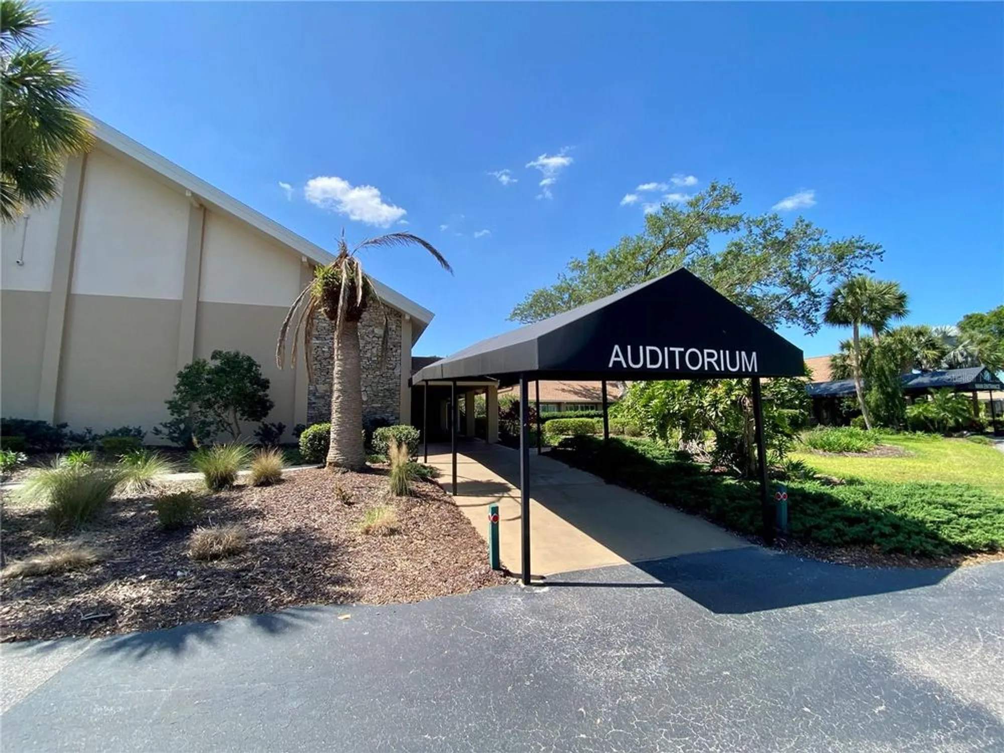 Property Slideshow image 66 of 79 | 3681 ridgemont ct, Palm Harbor, FL, 34684