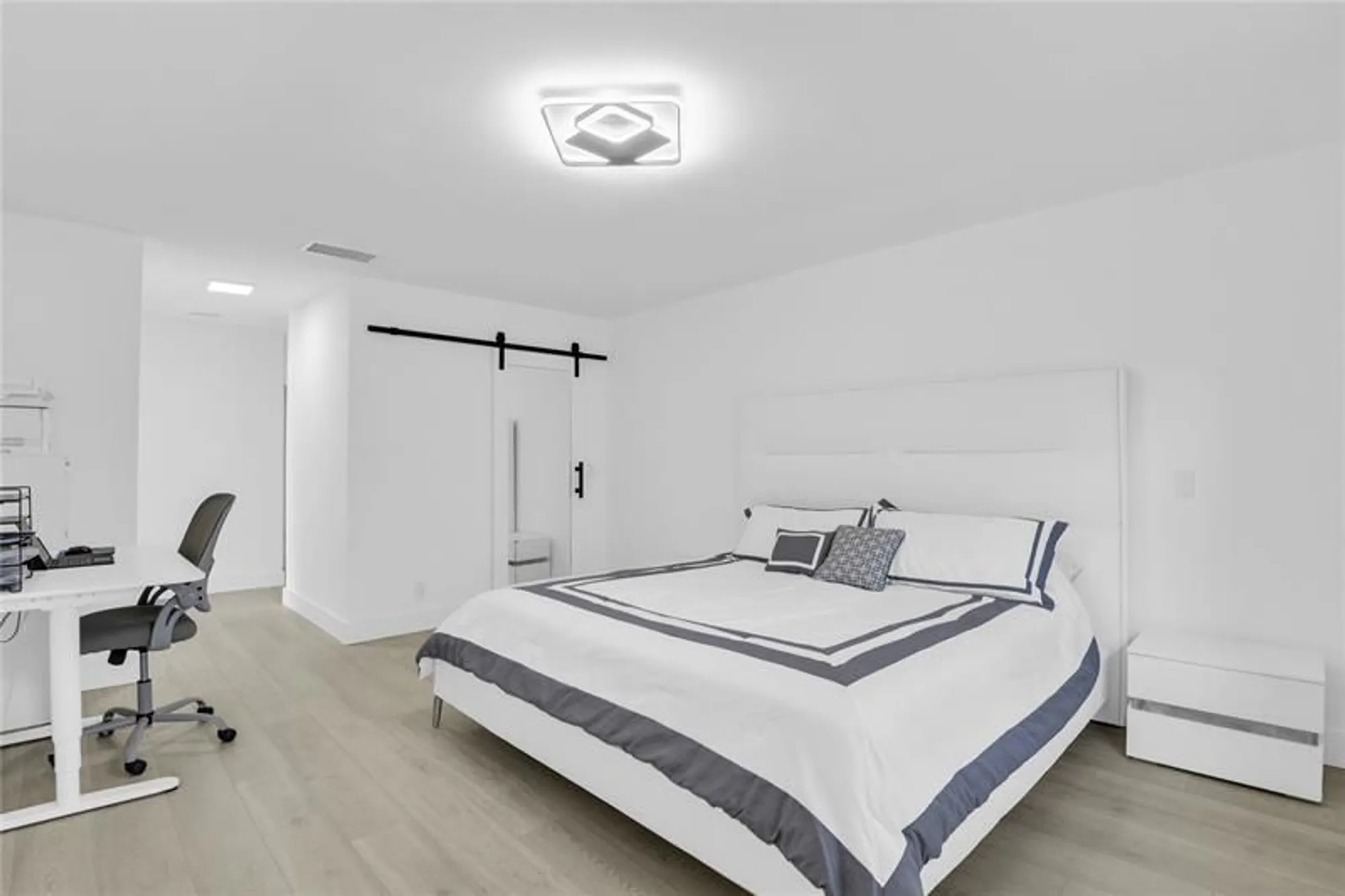 Property Slideshow image 29 of 45 | 21364 cypress hammock dr l, Boca Raton, FL, 33428