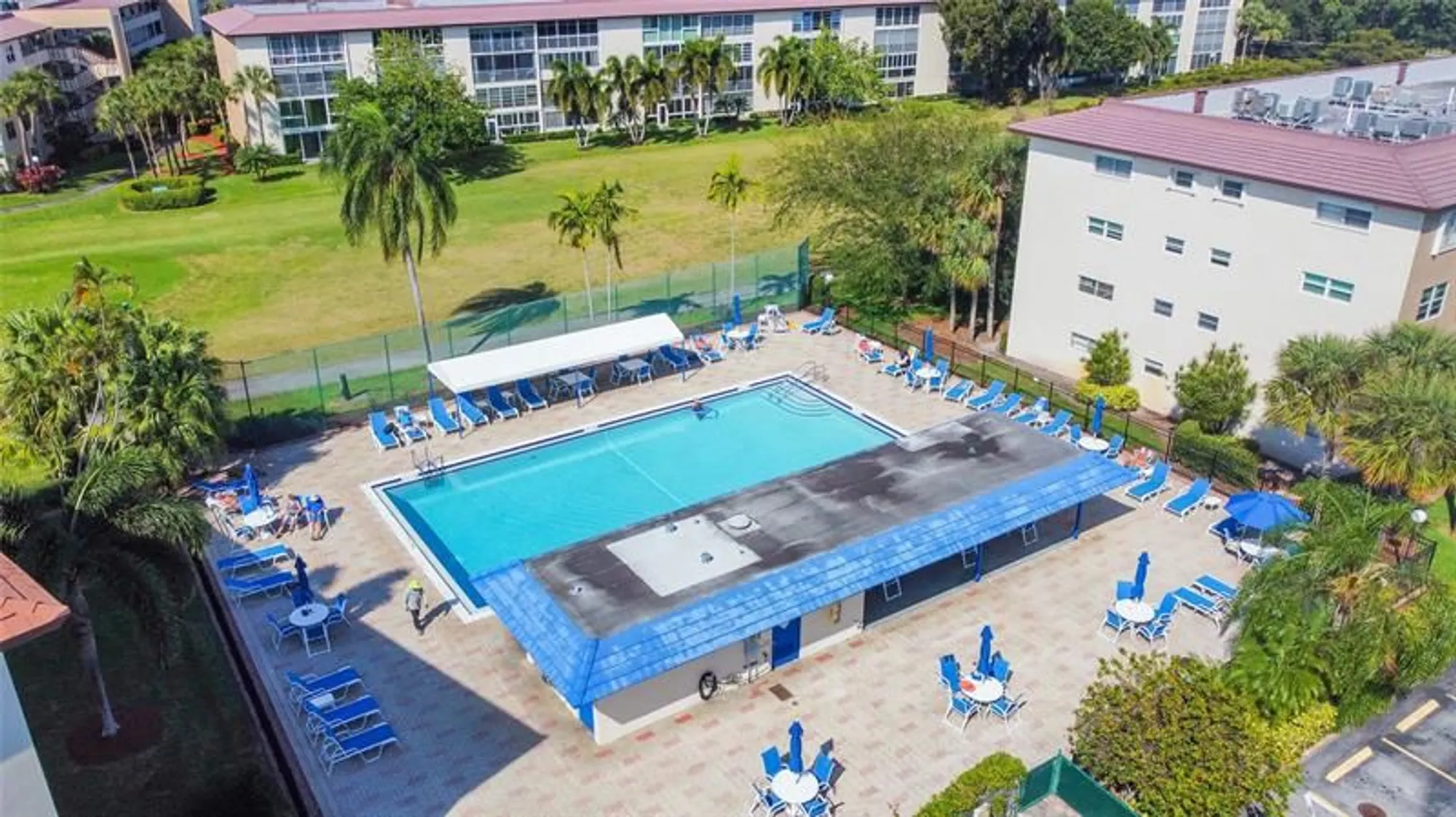 Property Slideshow image 7 of 15 | 3202 portofino pt e4, Coconut Creek, FL, 33066