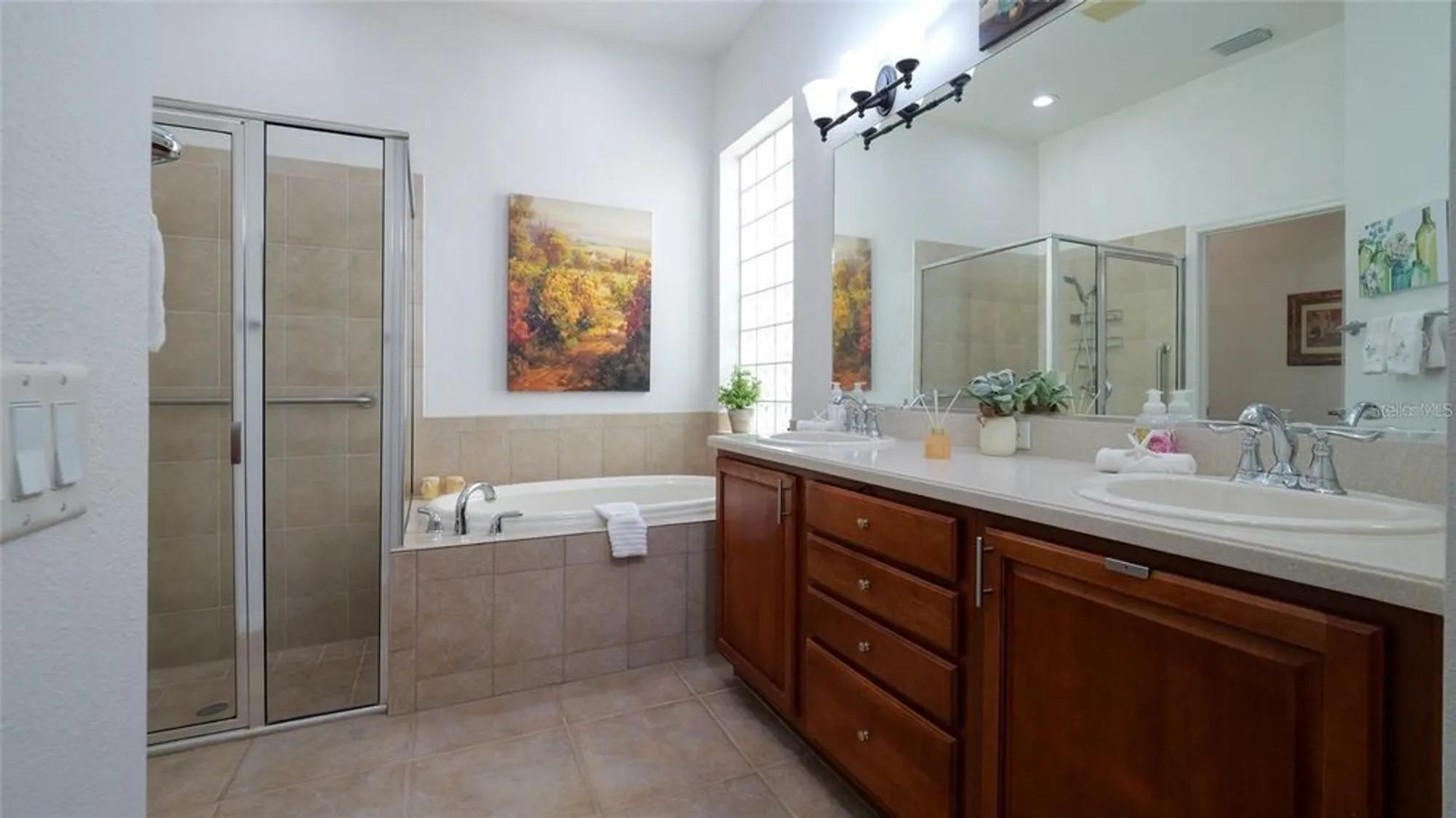 Property Slideshow image 27 of 48 | 443 noble faire dr, Sun City Center, FL, 33573