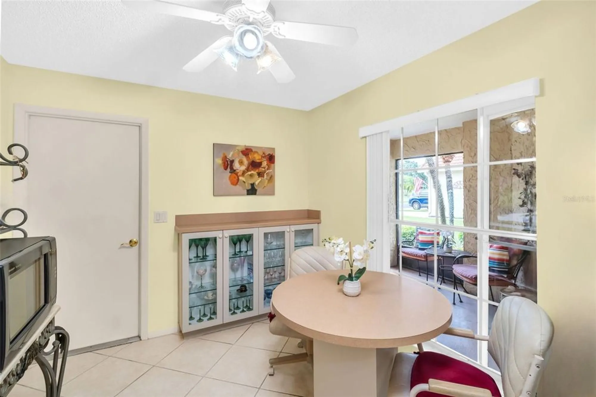 Property Slideshow image 10 of 49 | 1164 rustlewood ct, Palm Harbor, FL, 34684