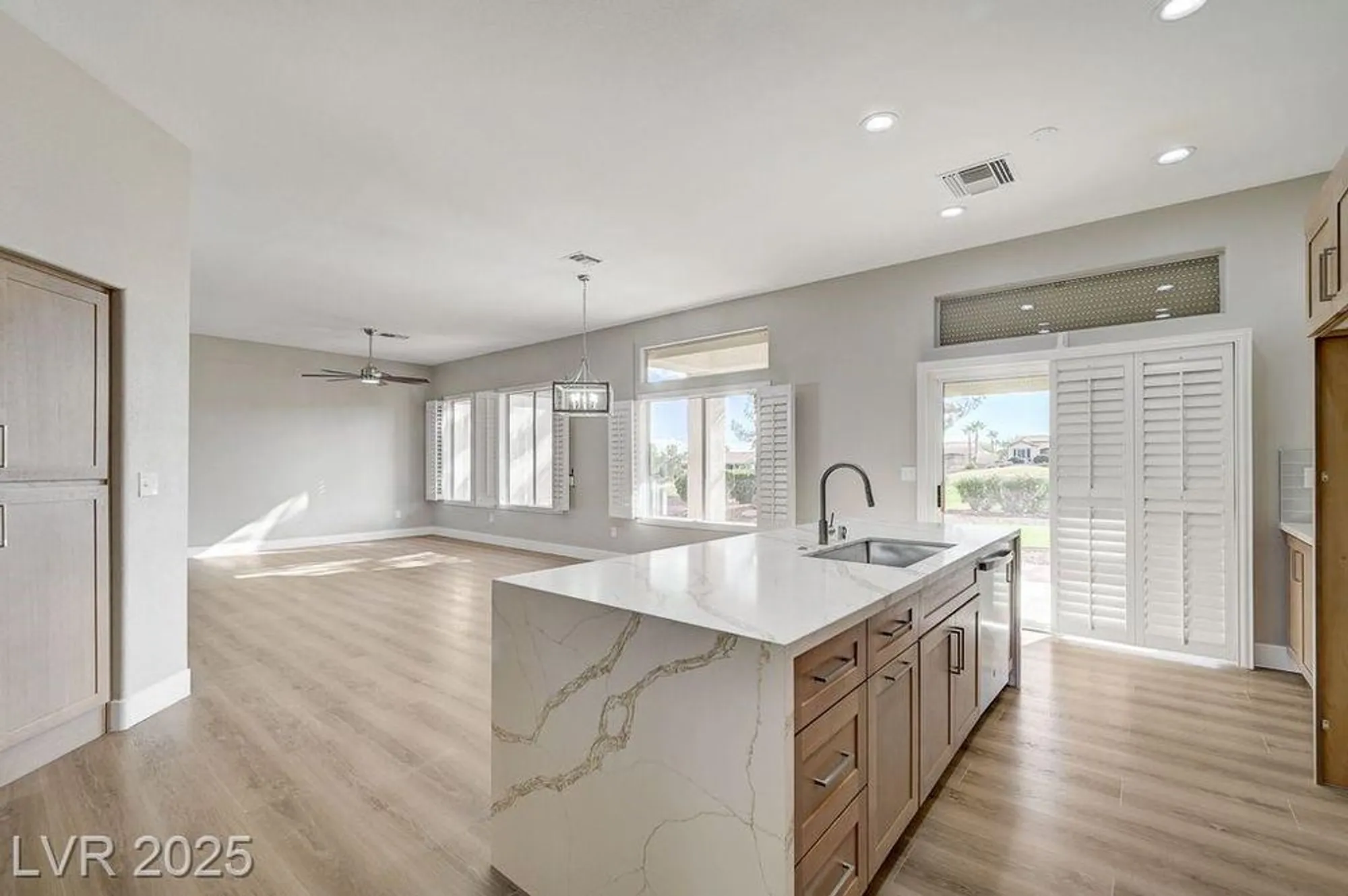 Property Slideshow image 4 of 43 | 9937 villa ridge dr, Las Vegas, NV, 89134