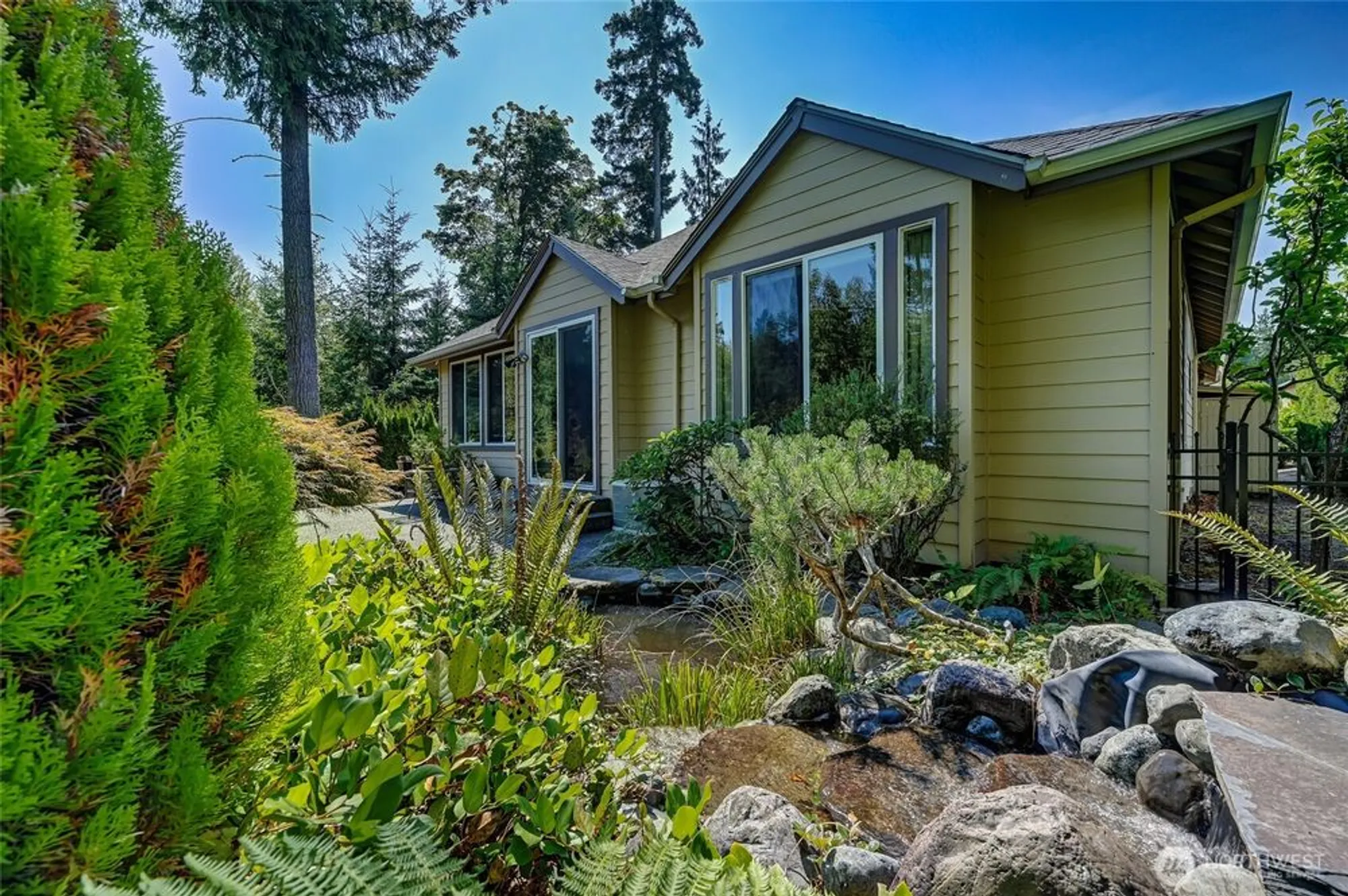 Property Slideshow image 33 of 38 | 24036 ne adair rd, Redmond, WA, 98053