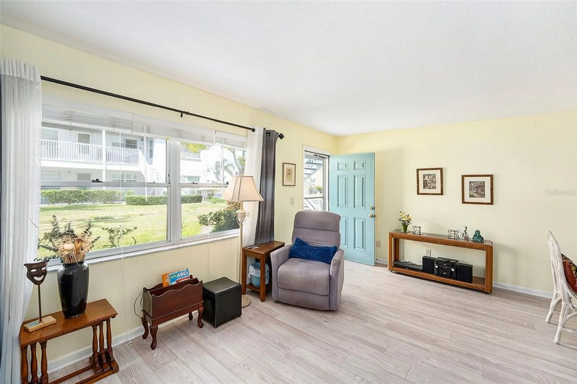 Property Slideshow image 7 of 31 | 5216 81st st n apt 2, St Petersburg, FL, 33709