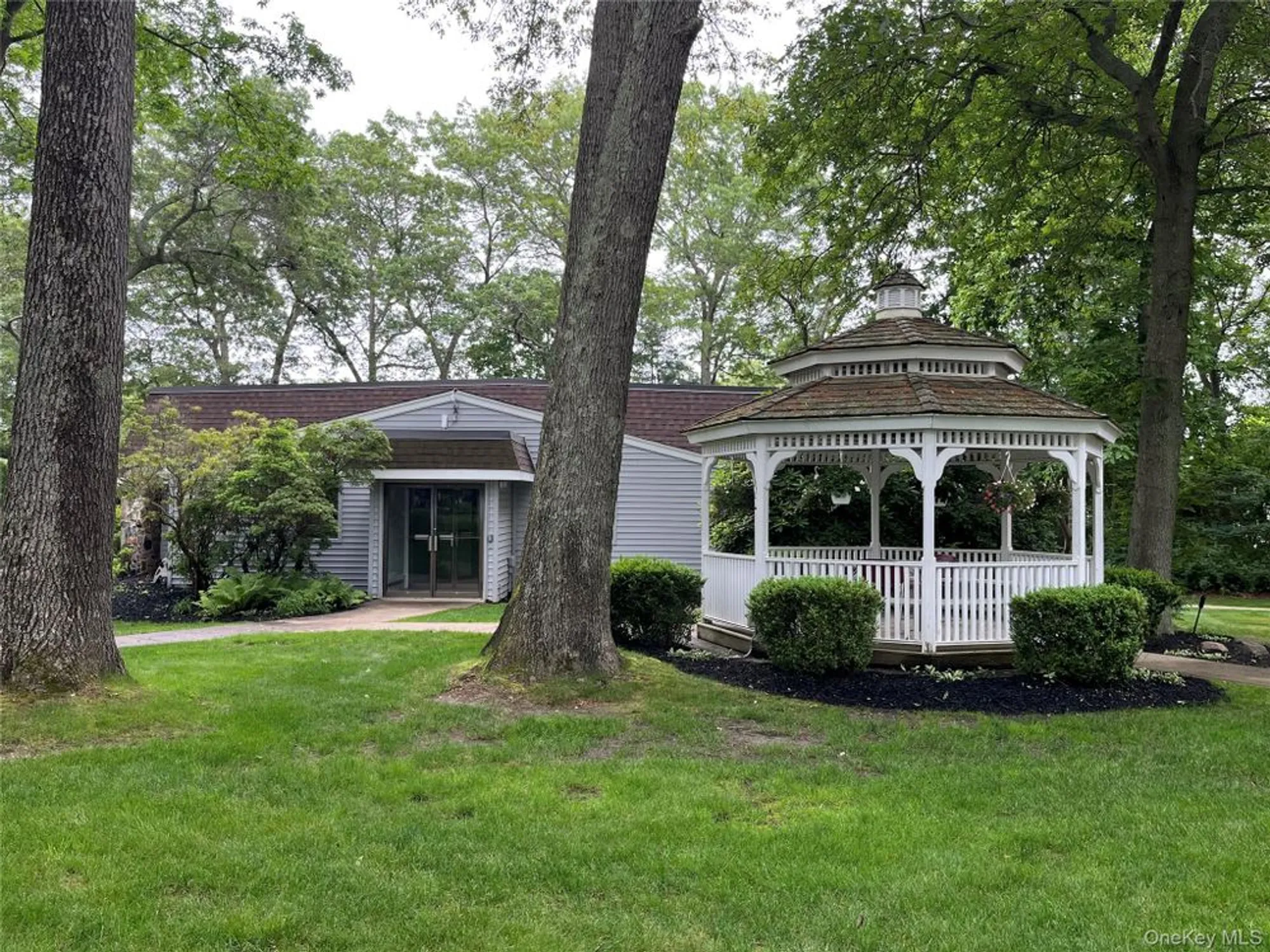 Property Slideshow image 30 of 30 | 194 canterbury dr, Ridge, NY, 11961