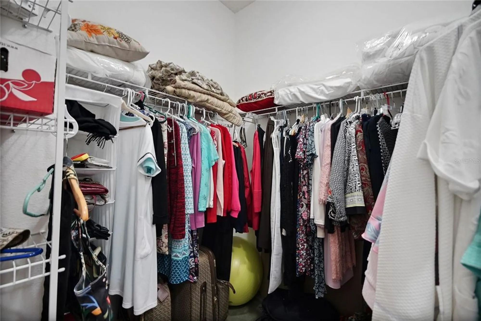 Property Slideshow image 19 of 46 | 9213 se 172nd santee pl, The Villages, FL, 32162