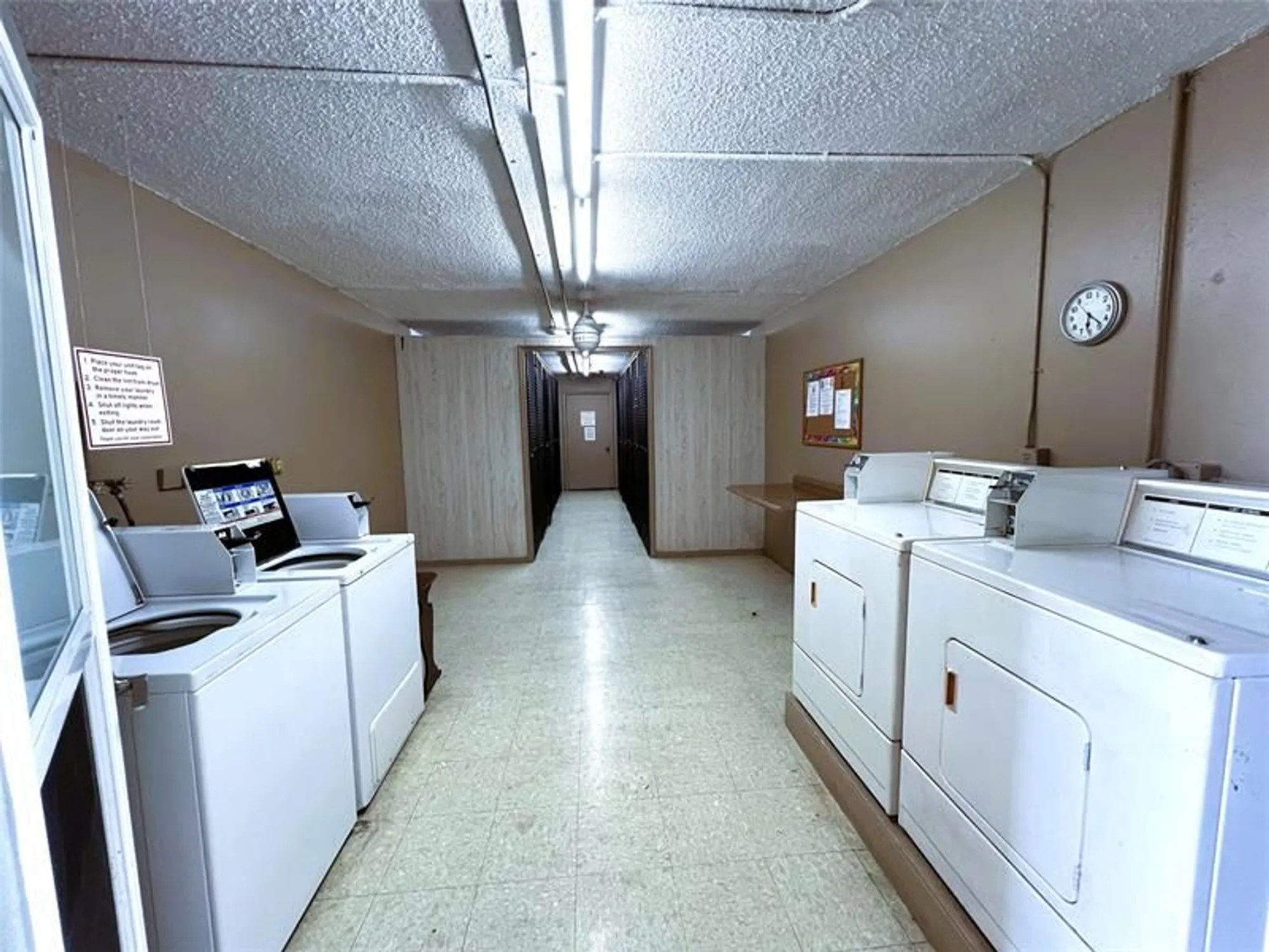 Property Slideshow image 27 of 38 | 2902 victoria cir e3, Coconut Creek, FL, 33066