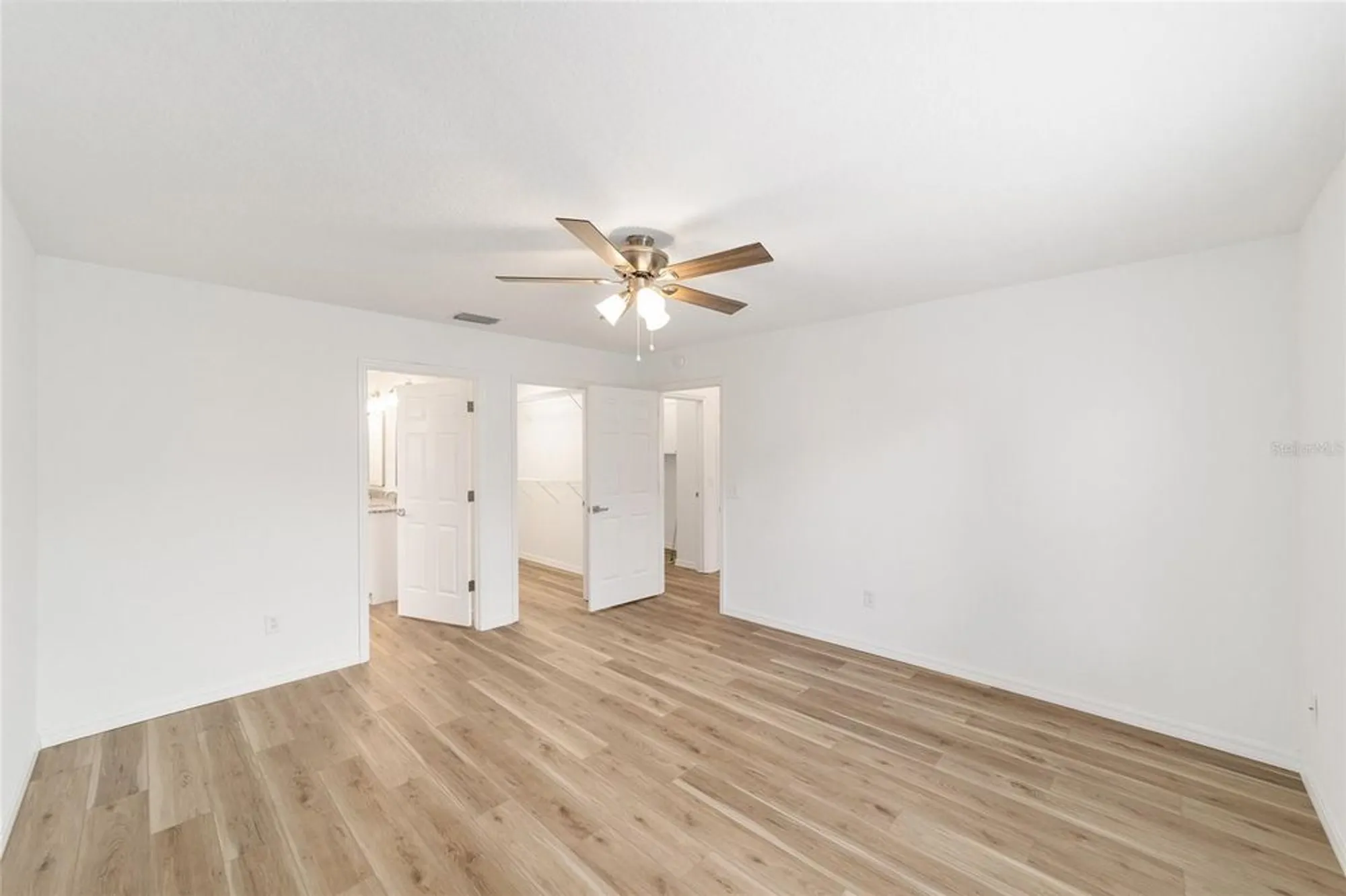 Property Slideshow image 18 of 38 | 1312 landeros ln, The Villages, FL, 32159