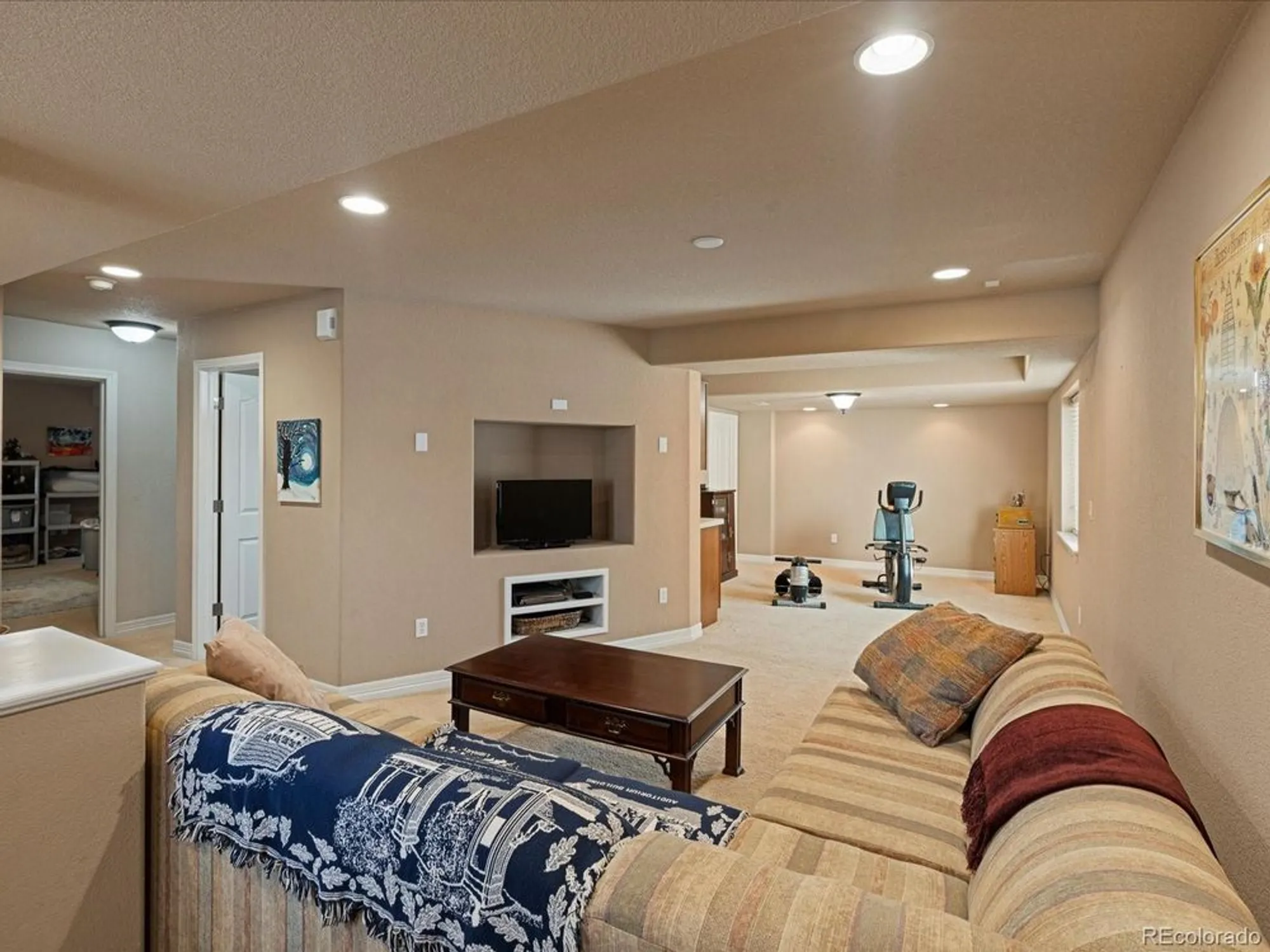 Property Slideshow image 32 of 37 | 8852 e 148th ln, Thornton, CO, 80602