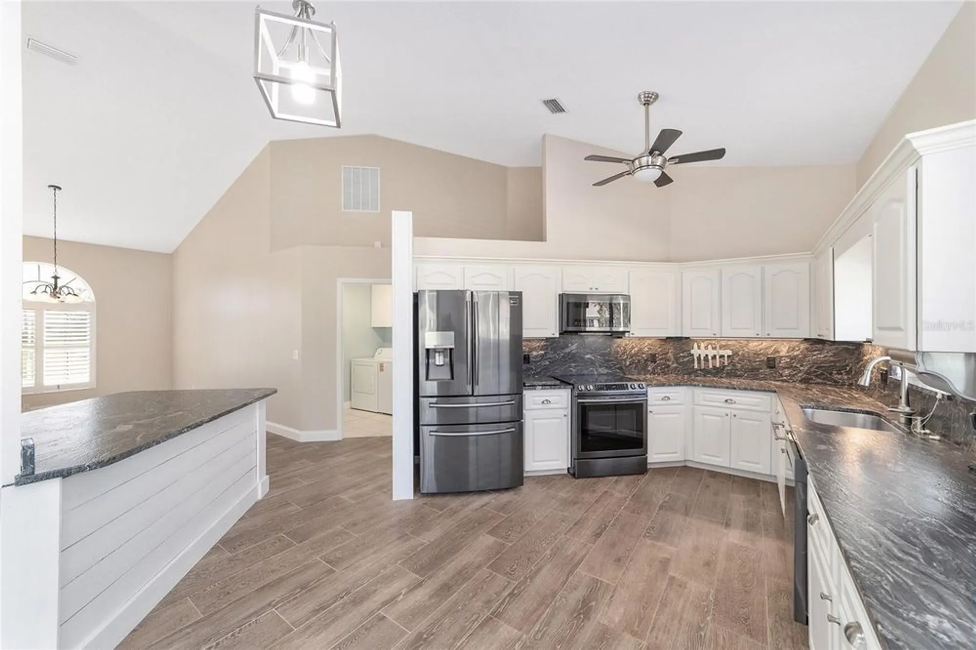 Property Slideshow image 18 of 59 | 5565 nw 26th ln, Ocala, FL, 34482